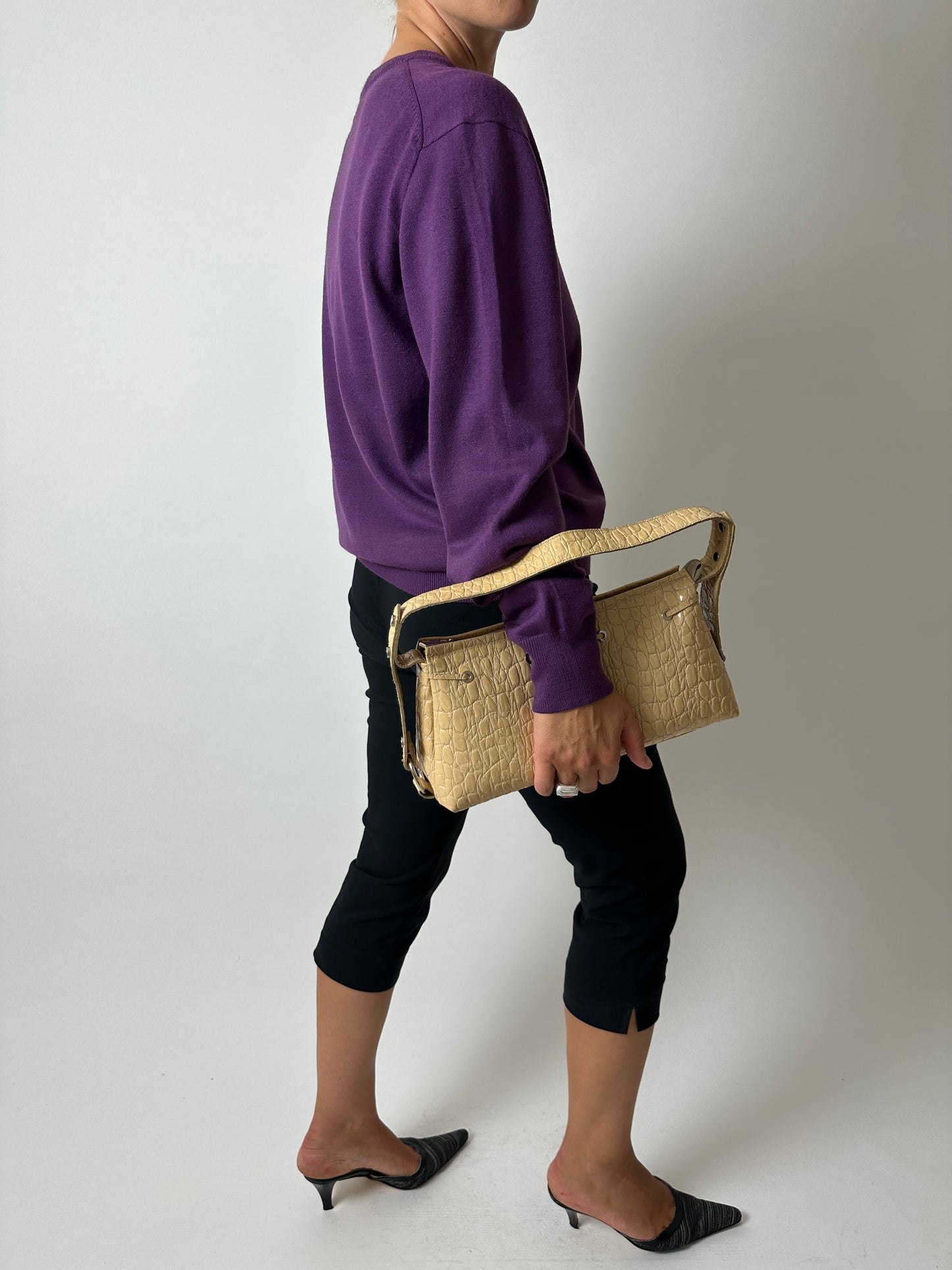 Wool v-neck sweater | Purple