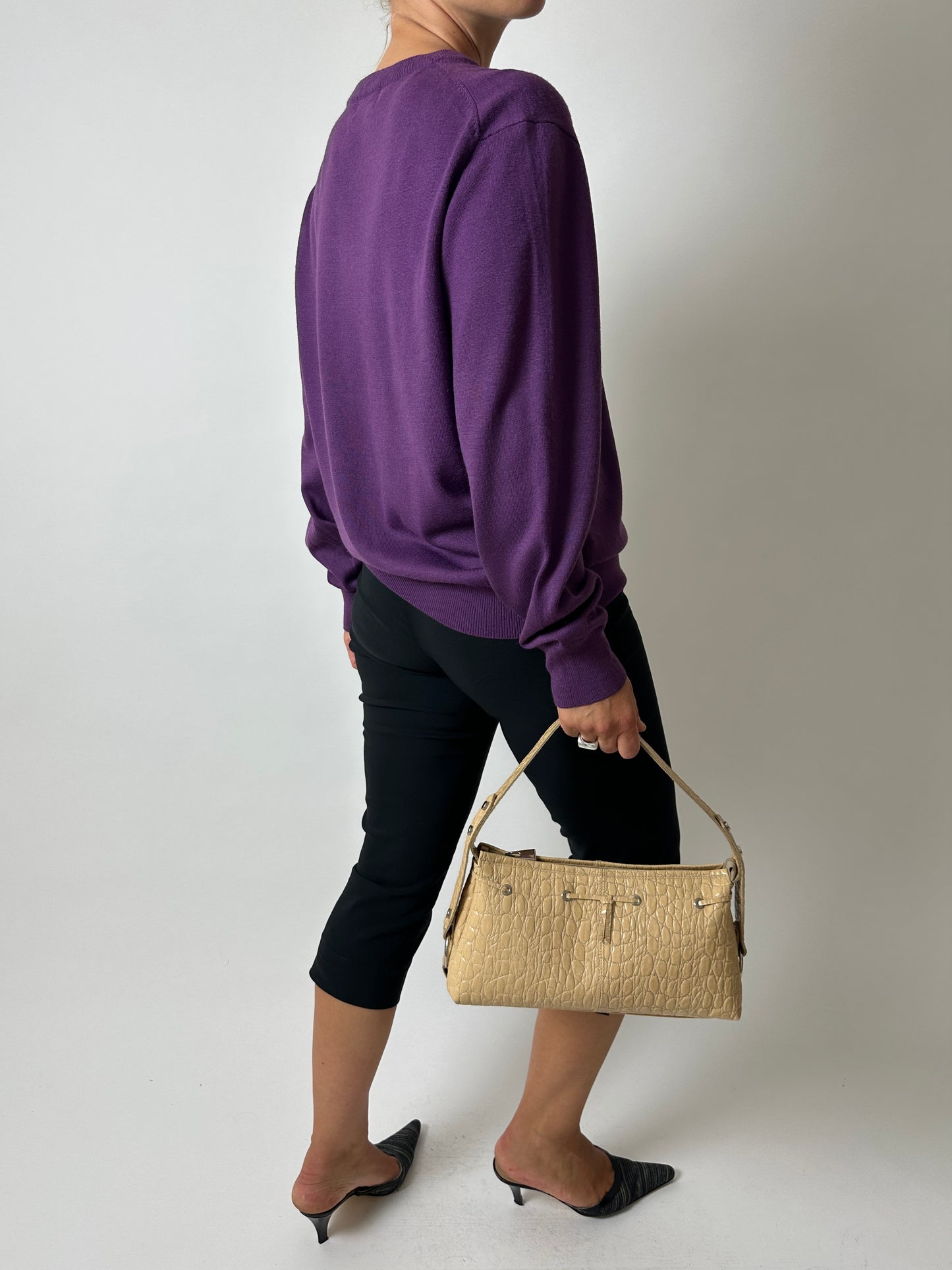 Wool v-neck sweater | Purple
