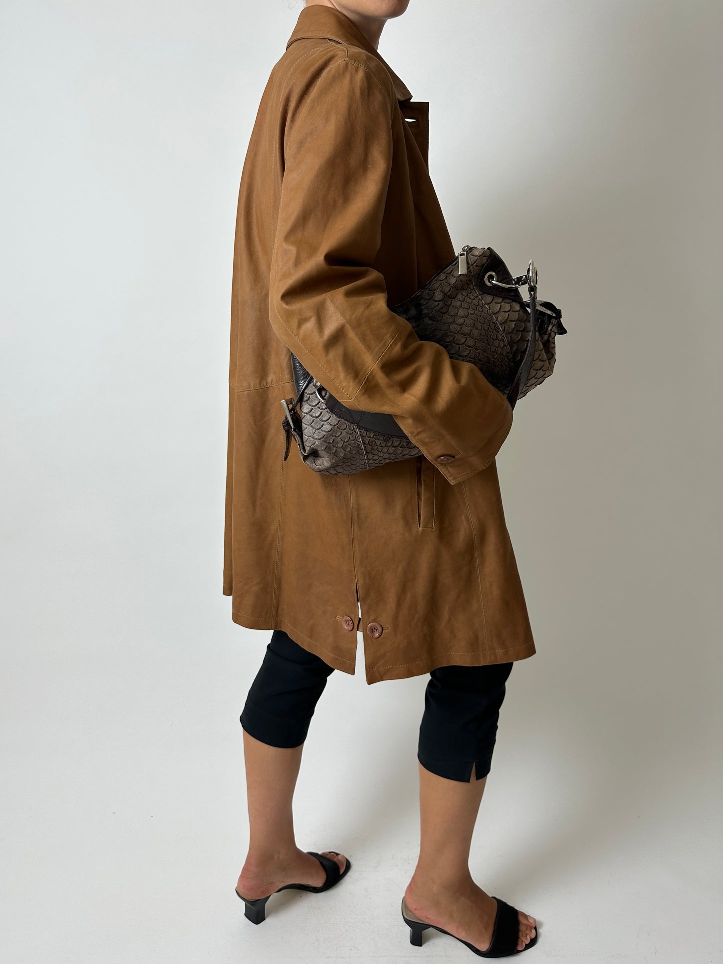 Long leather coat | Brown
