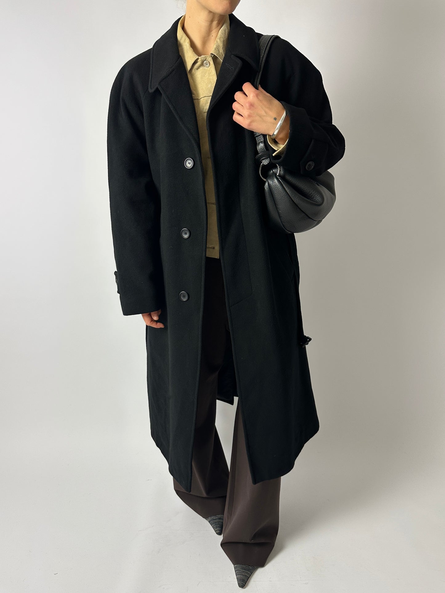 Leather shoulder bag | Black