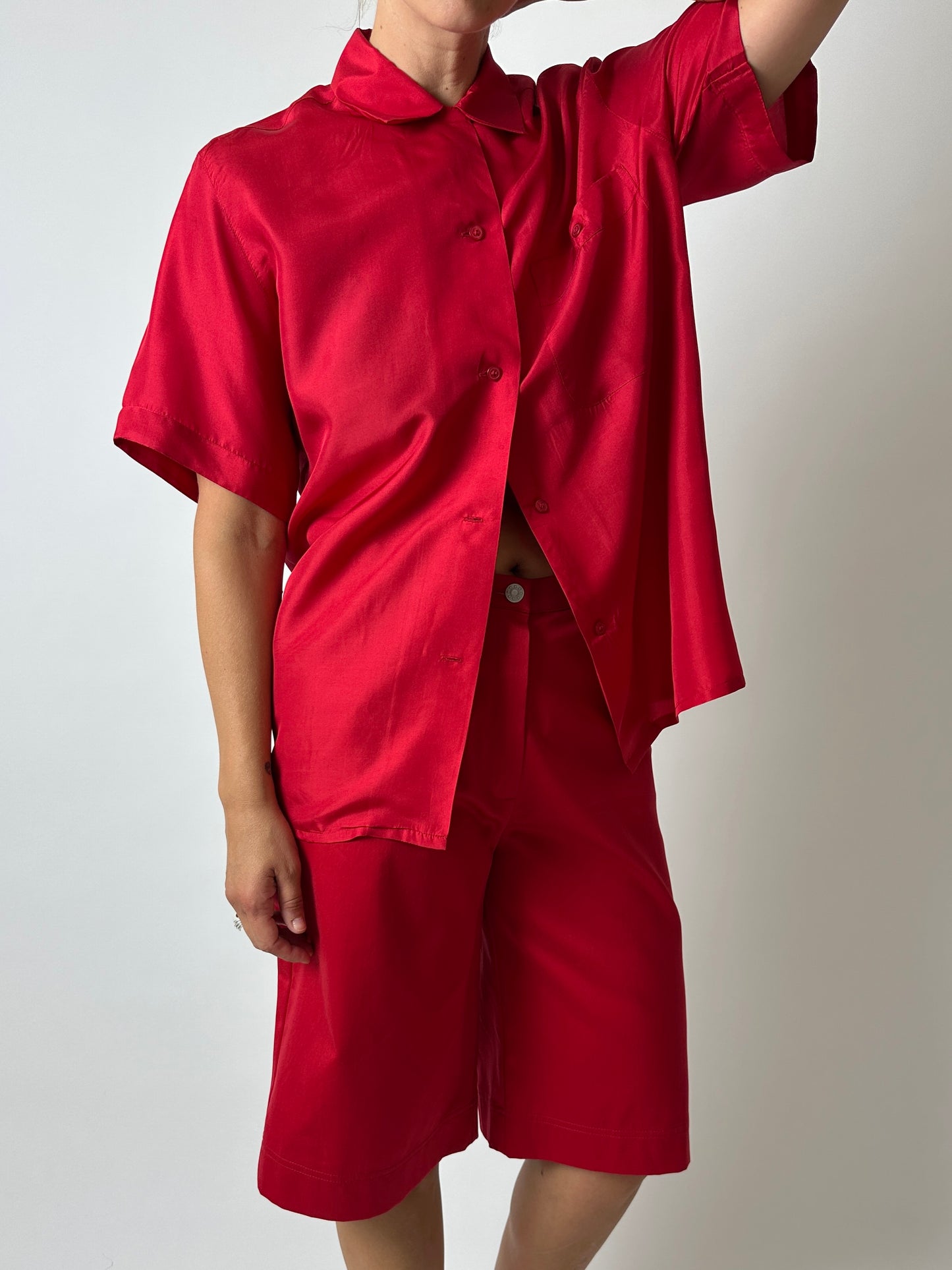 Long shorts | Red