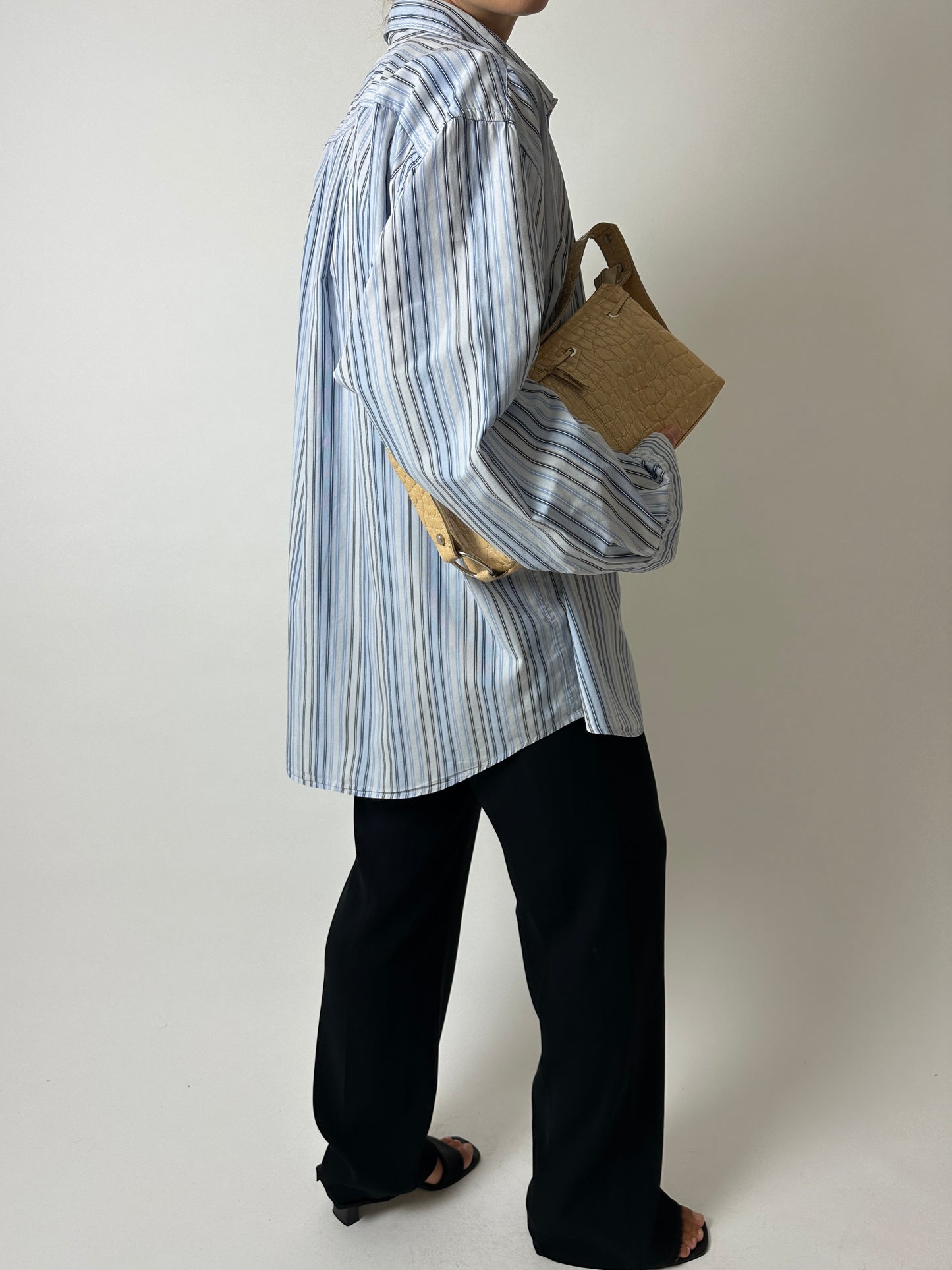 Oversized striped shirt | Off white | Blue