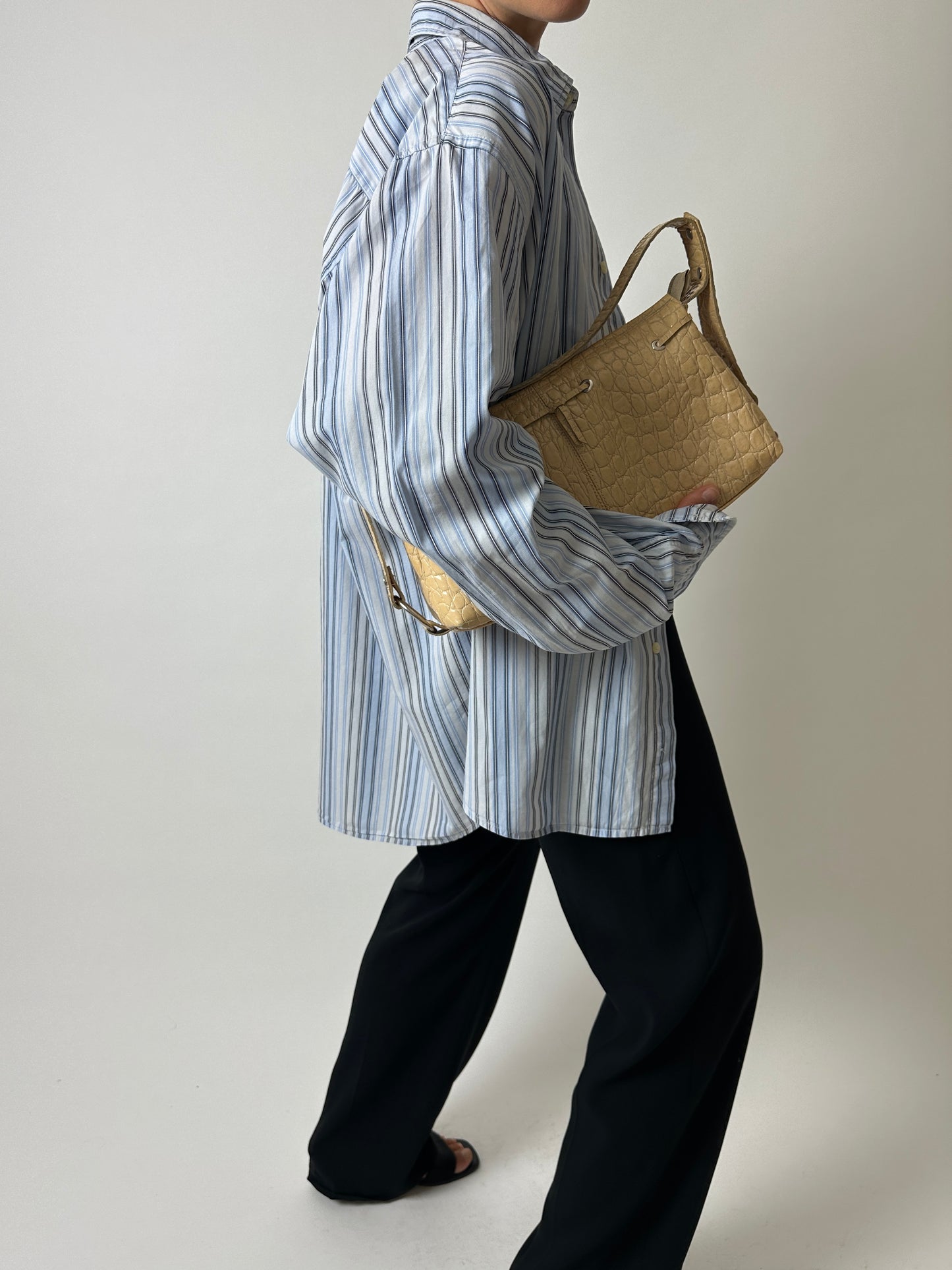 Oversized striped shirt | Off white | Blue