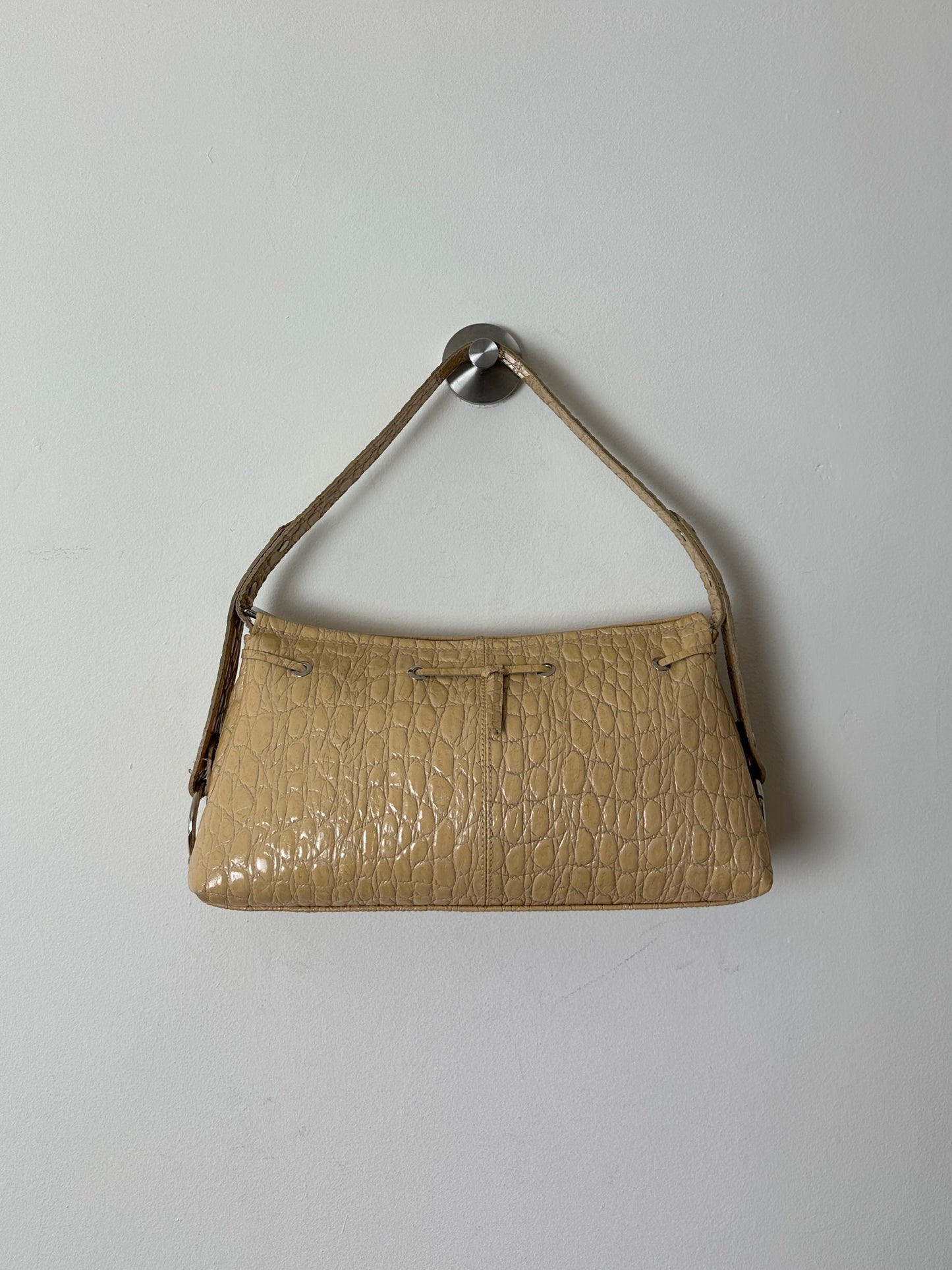 Croc embossed leather bag | Soft sand