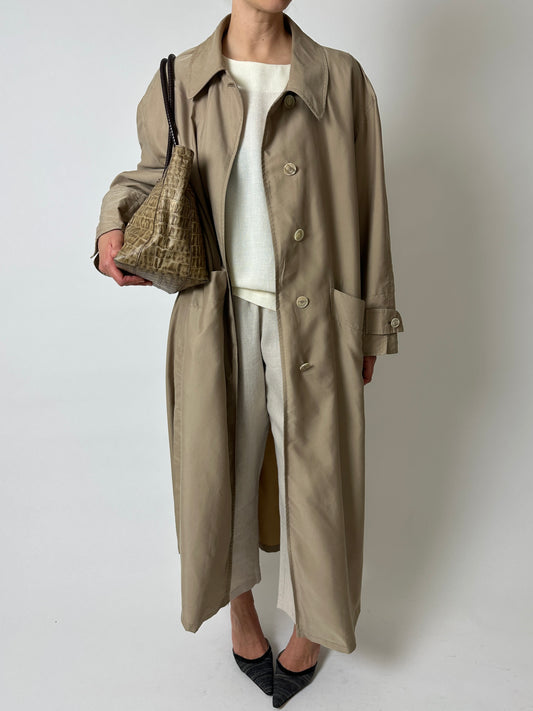 Long trench coat | Soft beige
