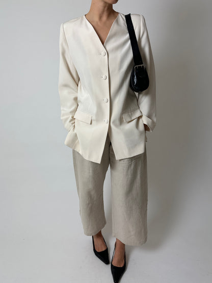 Cropped linen trousers | Soft beige