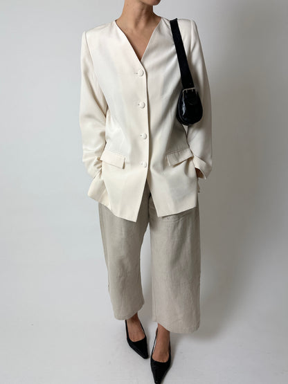 Collarless silk blazer | Off white