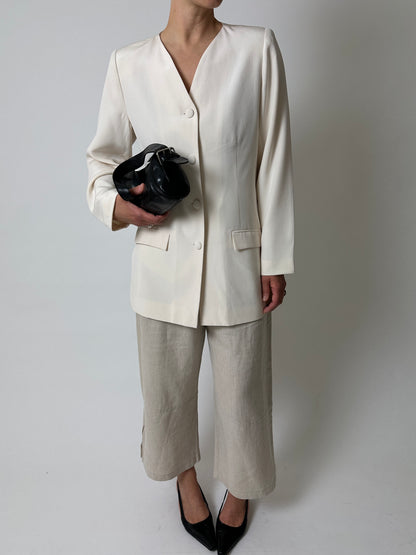 Cropped linen trousers | Soft beige