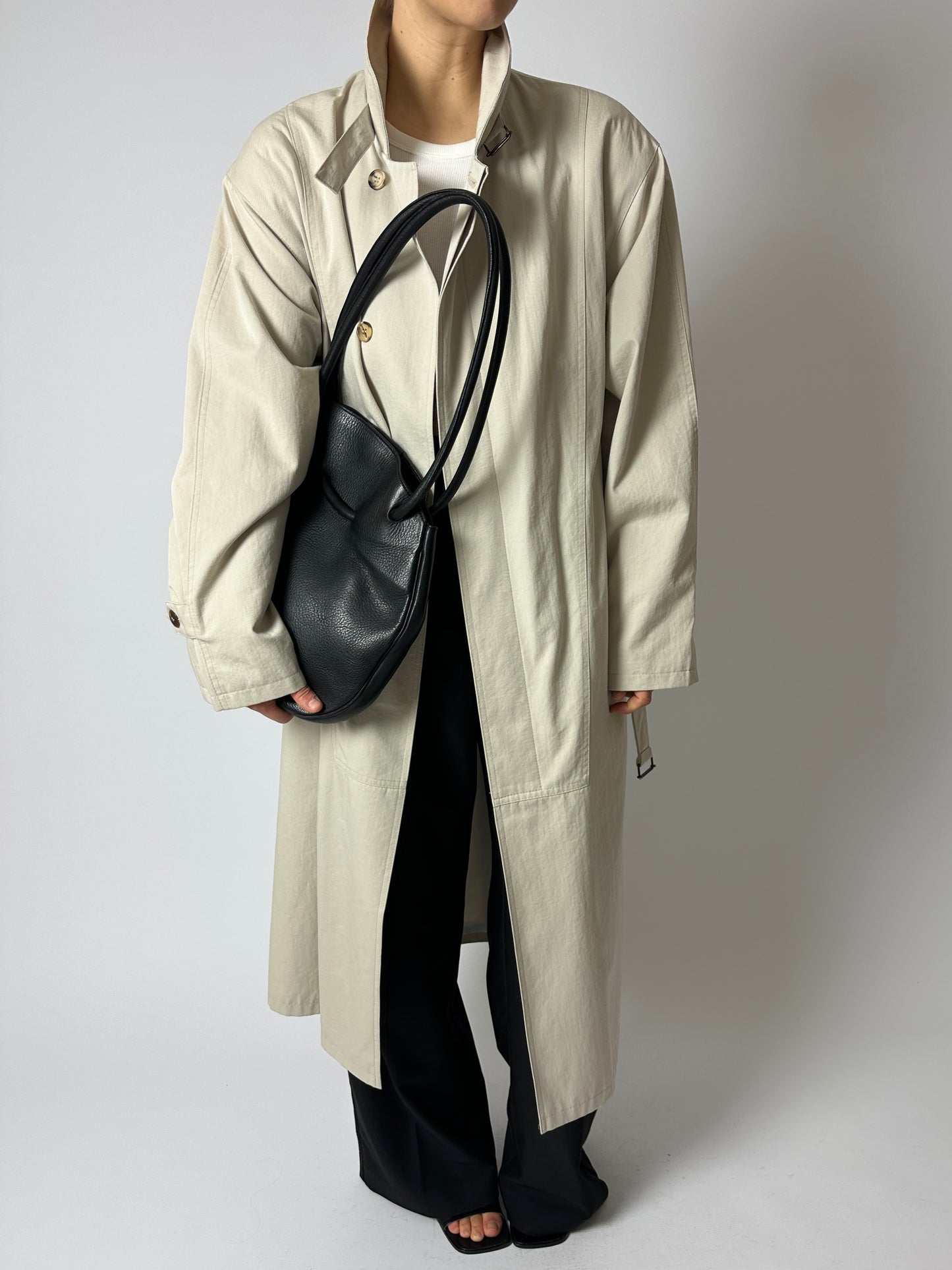 Leather shoulder bag | Black