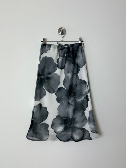 Sheer flower skirt | Grey / White