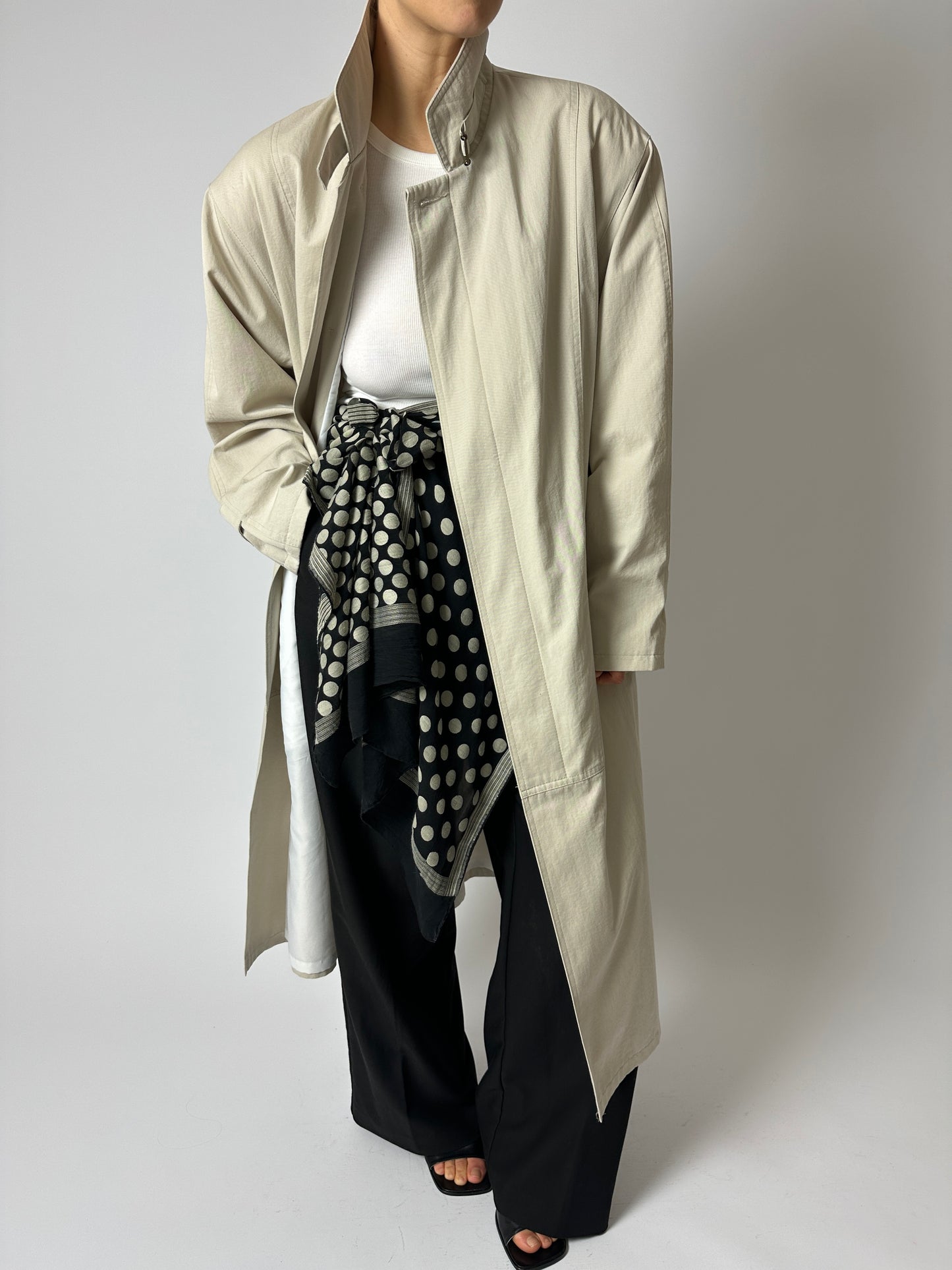 Silk dotted scarf | Black / Ecru