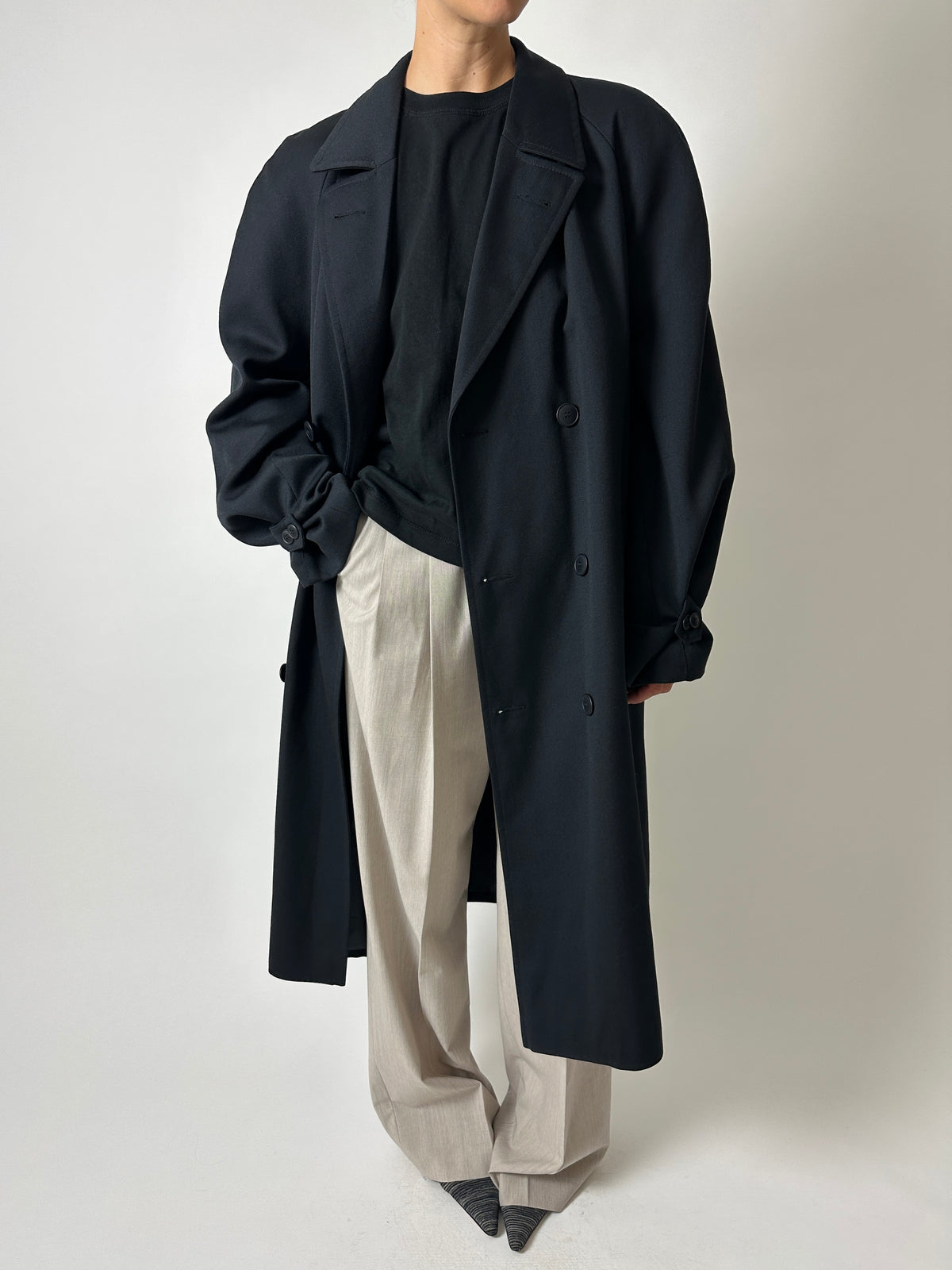Wool trench coat | Black