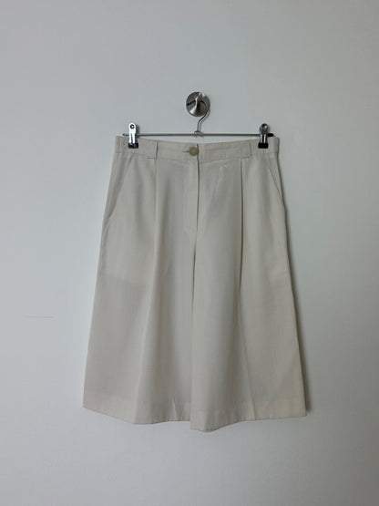 Long shorts | Cream white