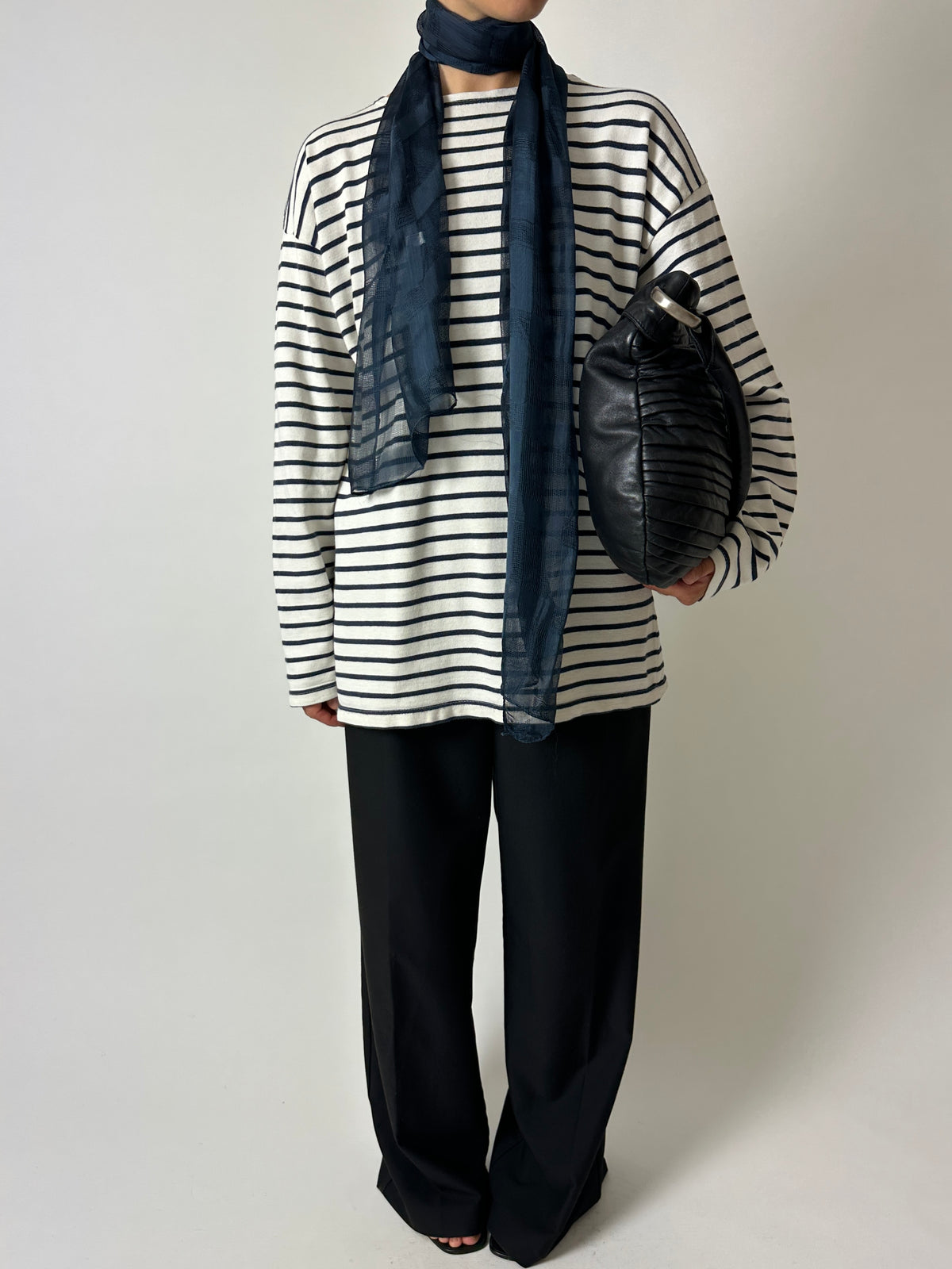 Sheer scarf | Dark blue