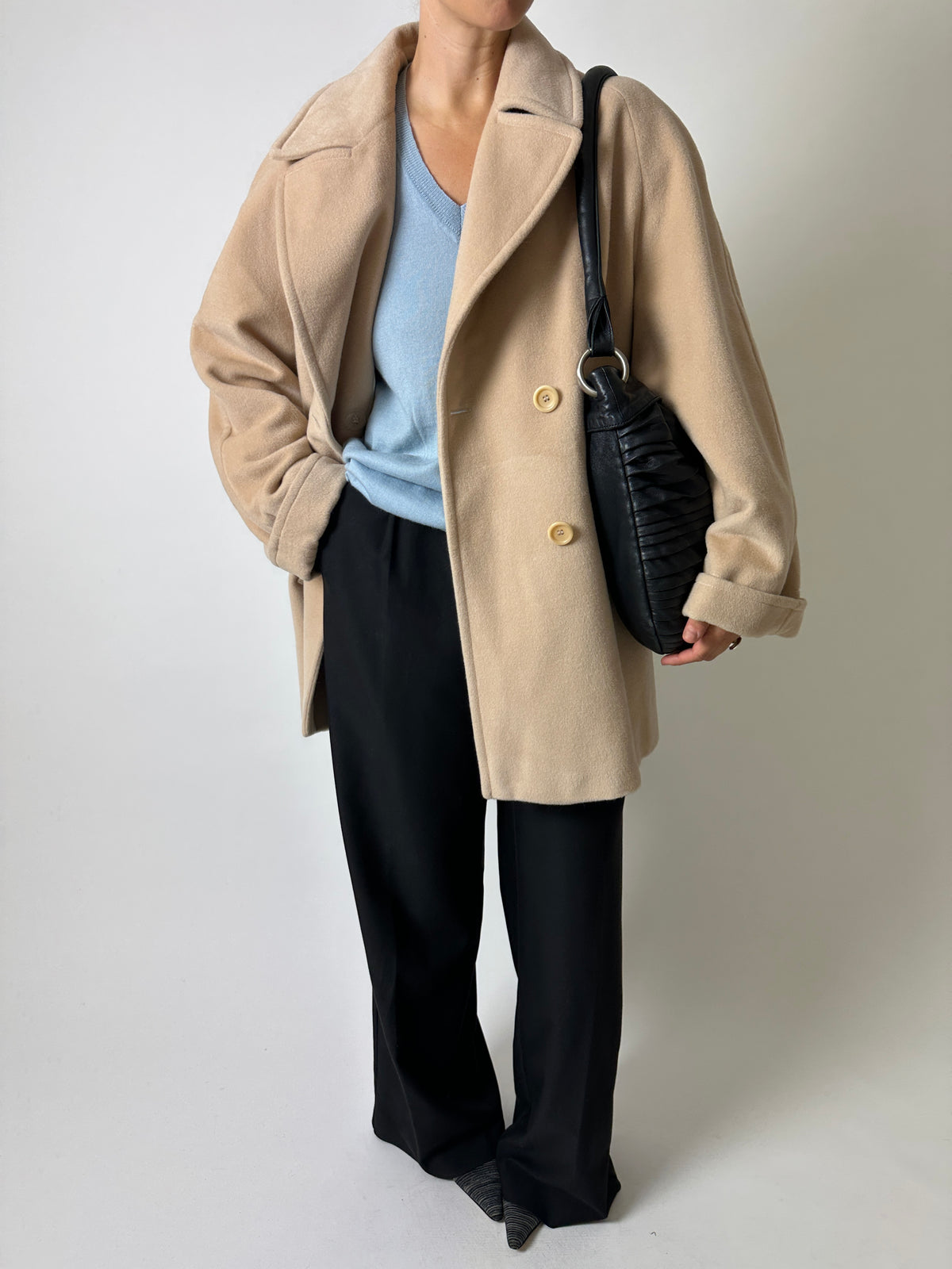Leather shoulder bag | Black