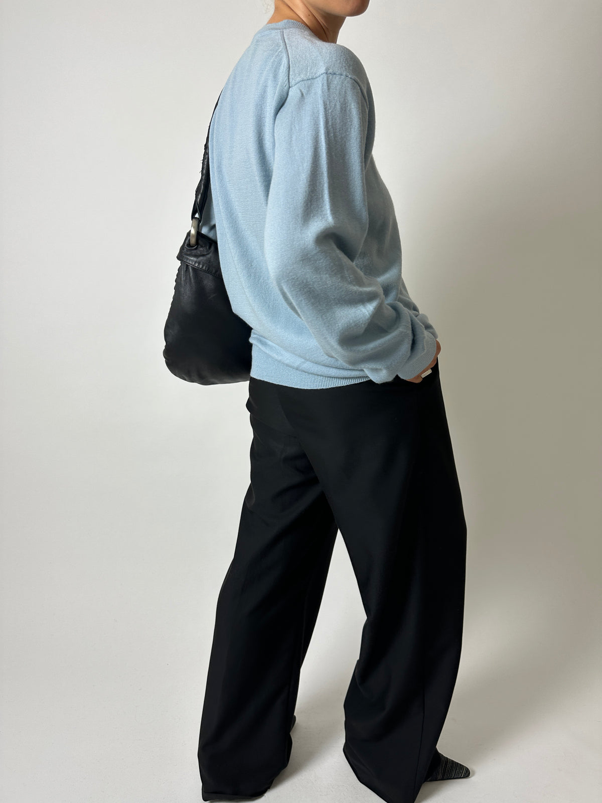 Wool v-neck jumper | Light blue