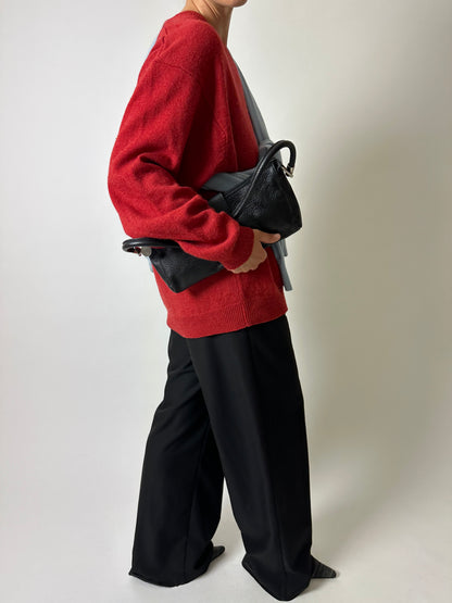 Lambswool v-neck jumper | Red