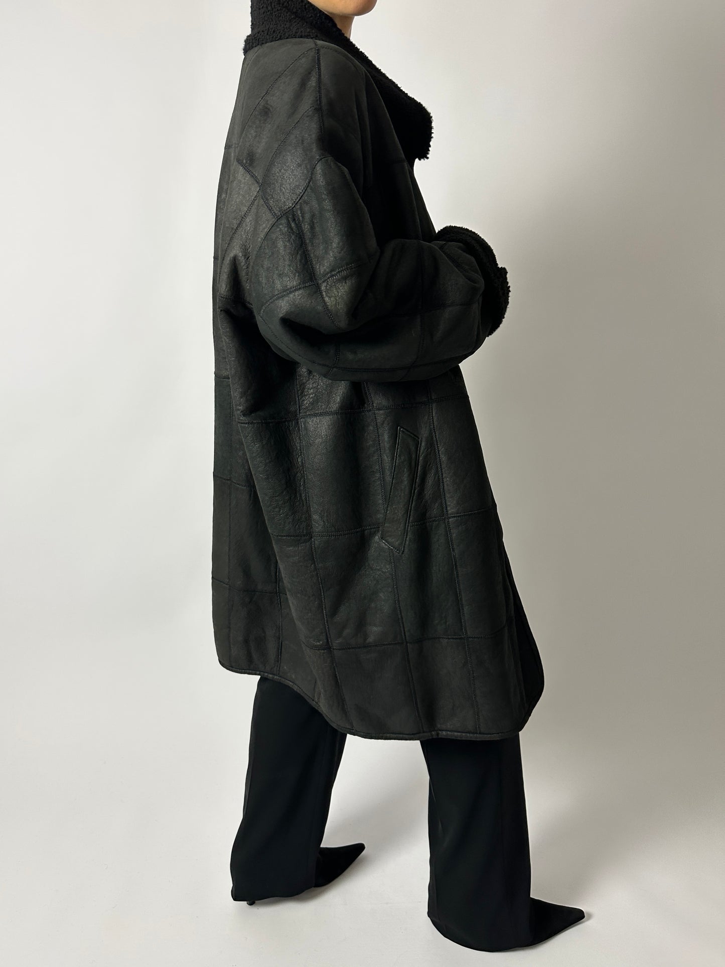 Oversized Lammy coat | Black