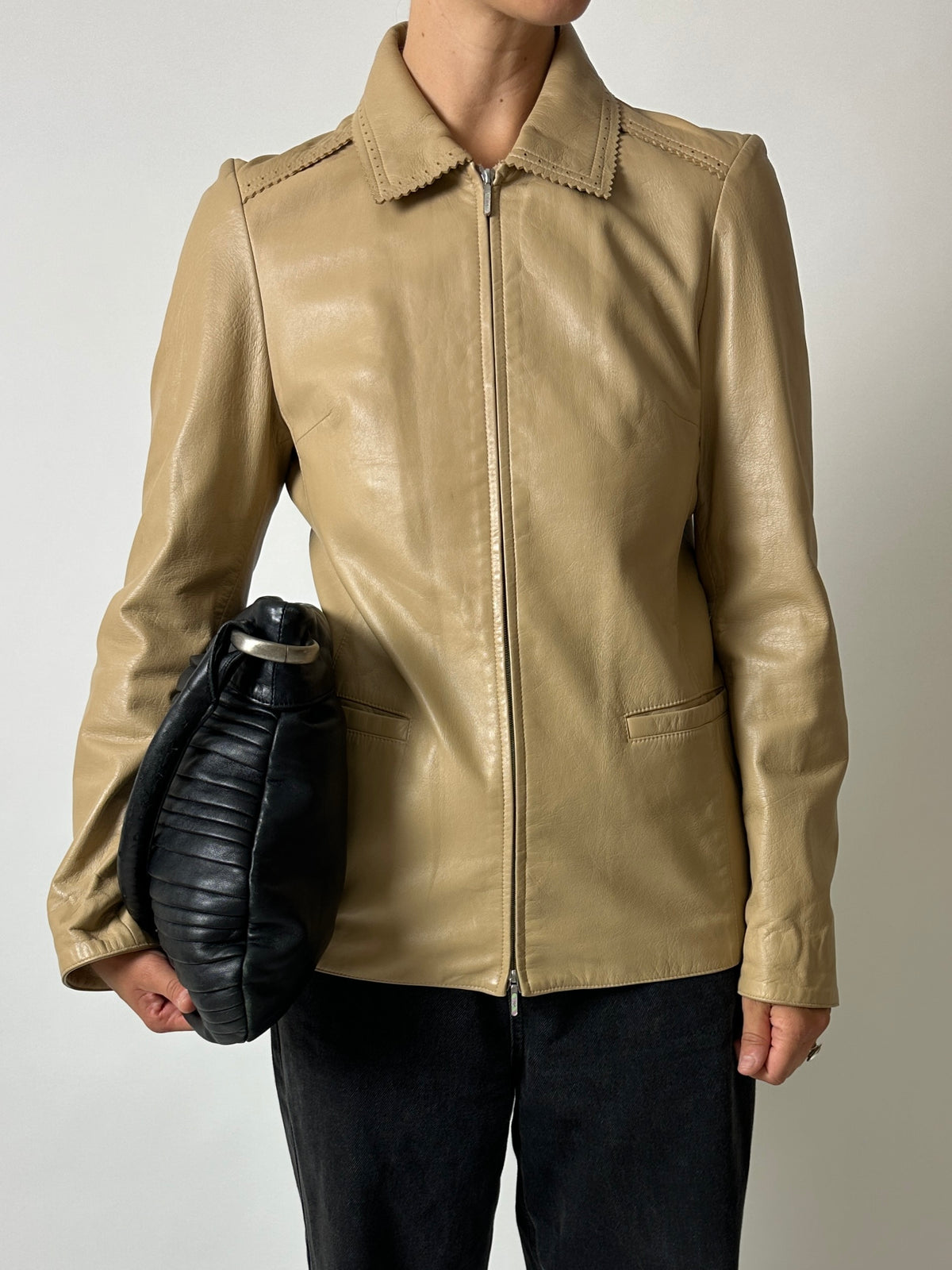 Leather fitted jacket | Beige