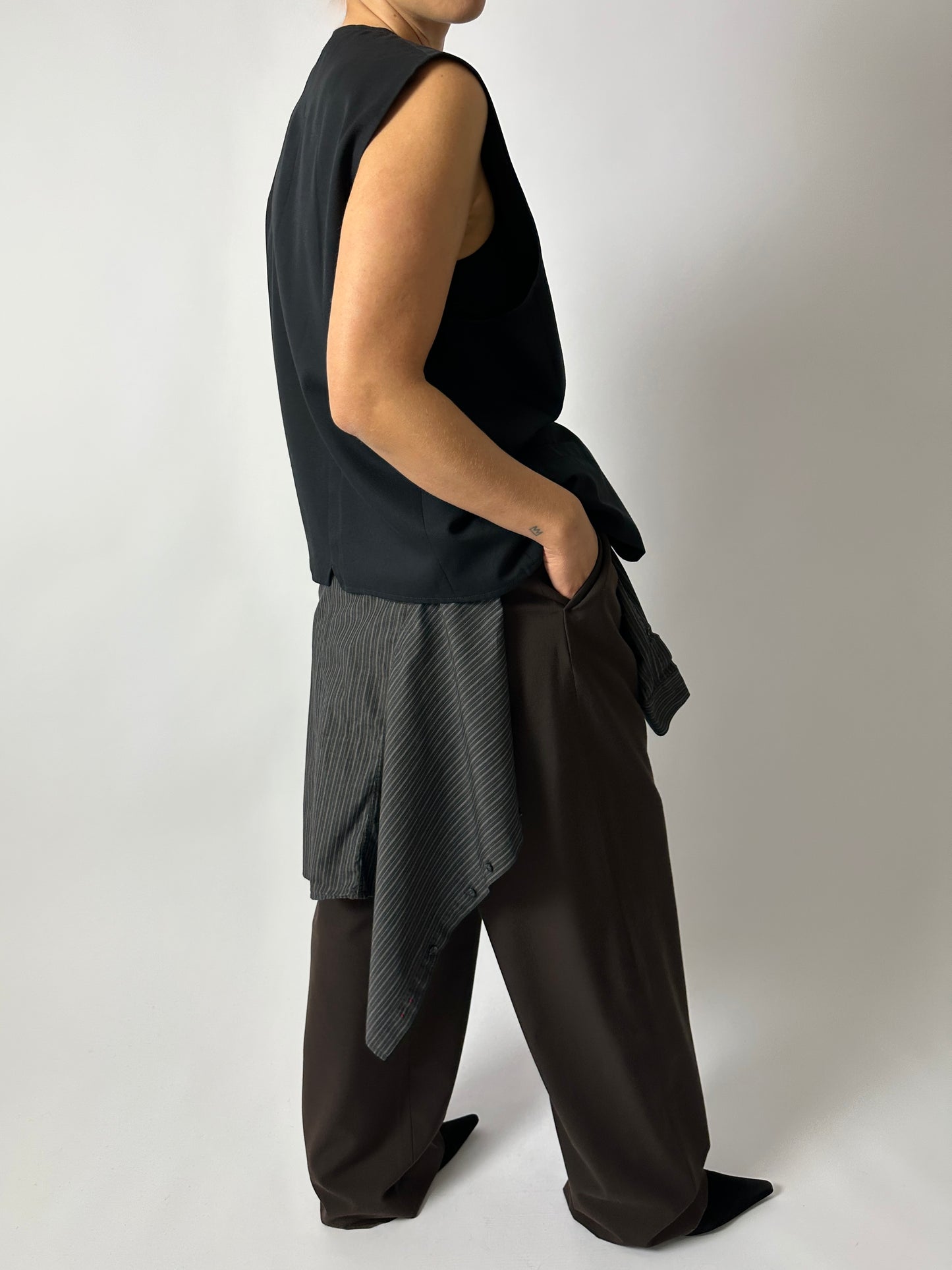 Relaxed vest | Black