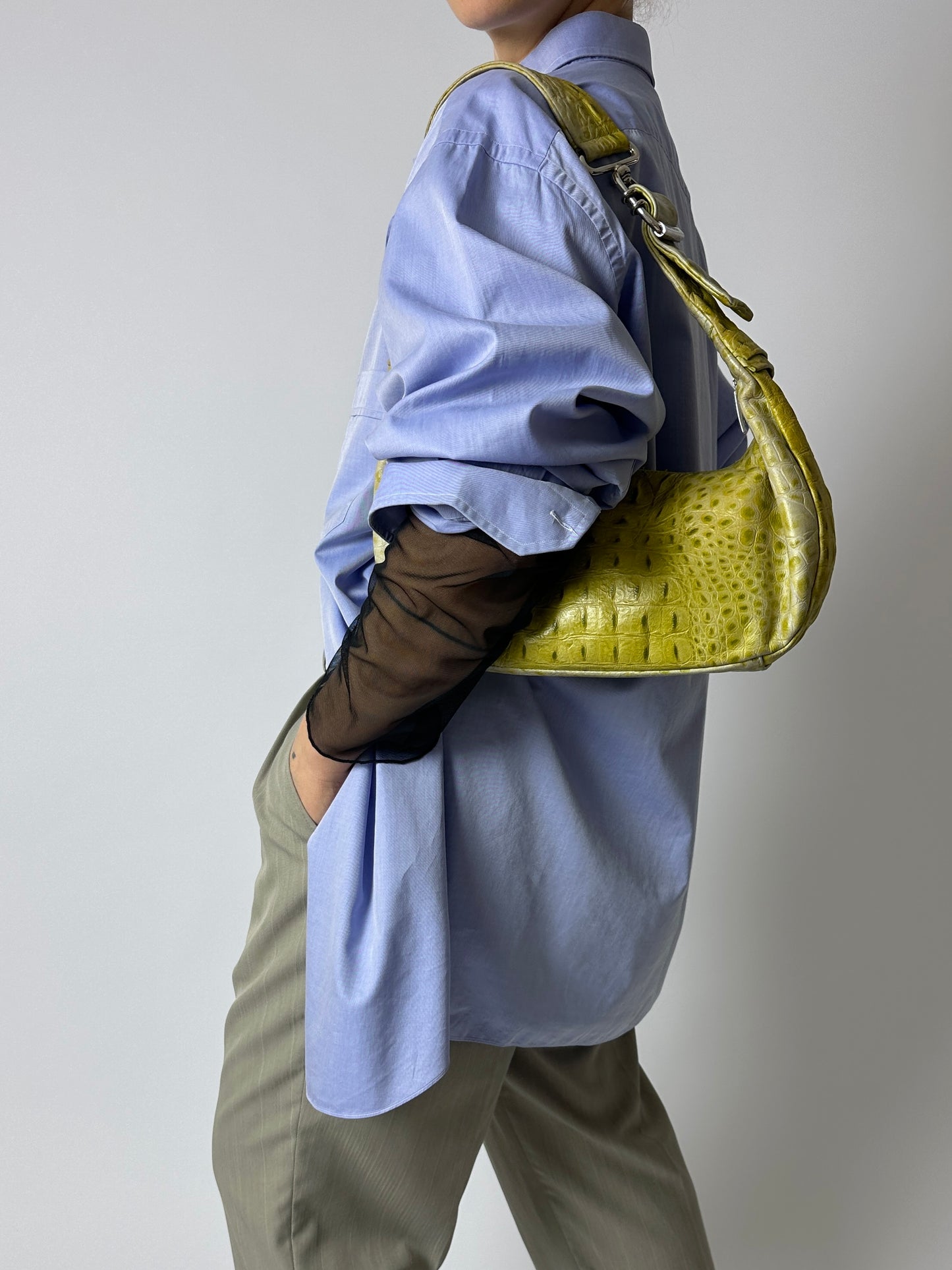 Leather shoulder bag | Toxic green