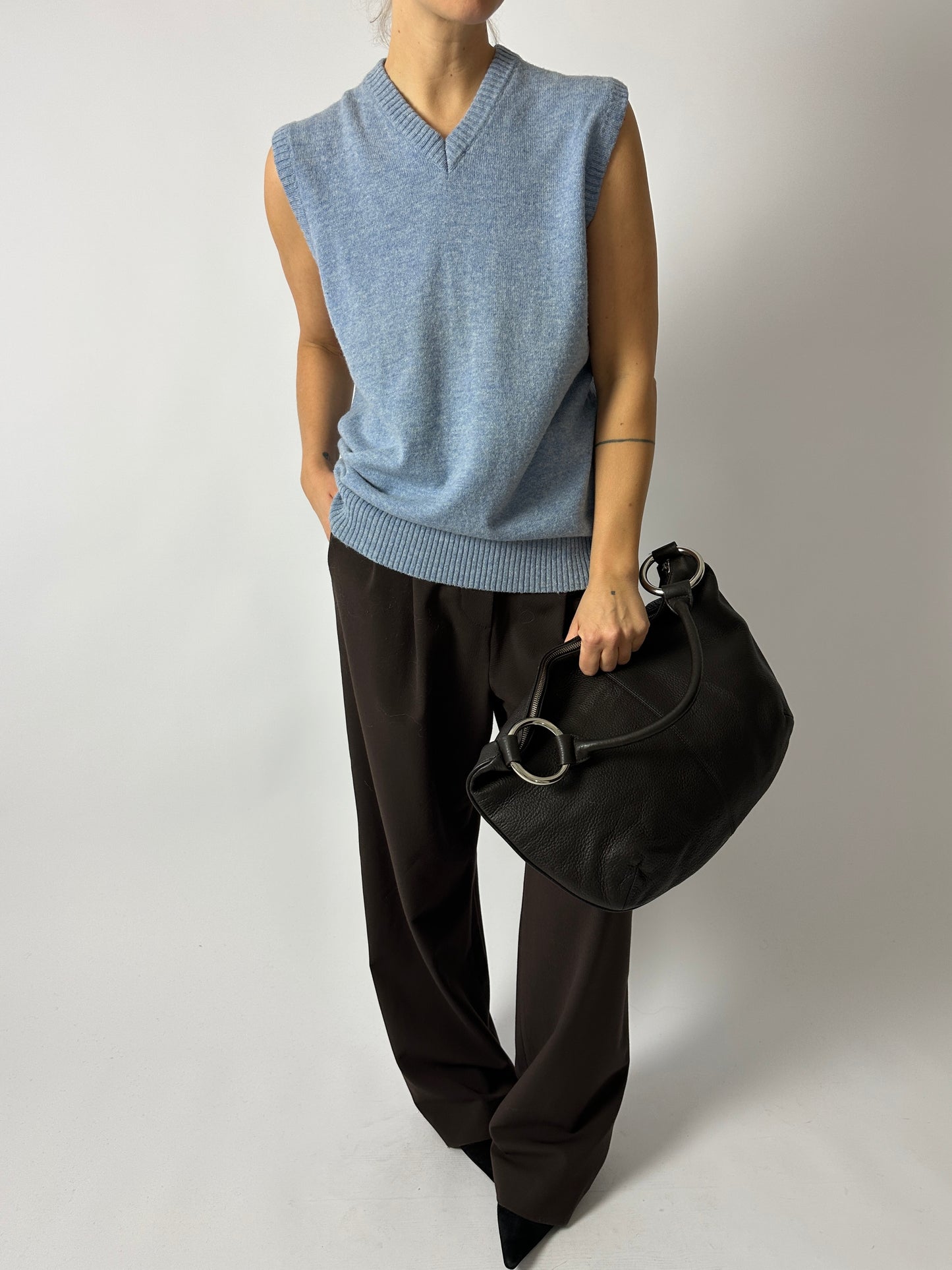 Wool v-neck vest | Light Blue