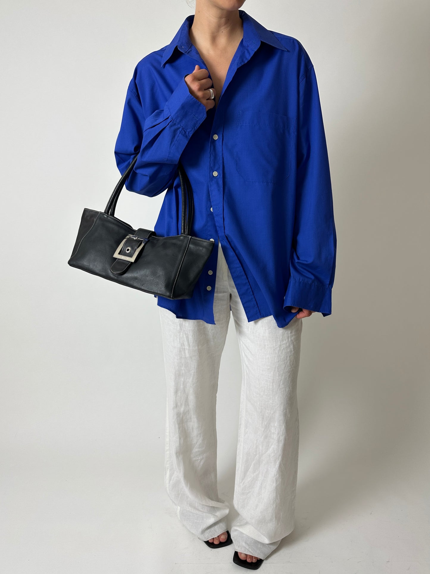 Leather shoulder bag | Black