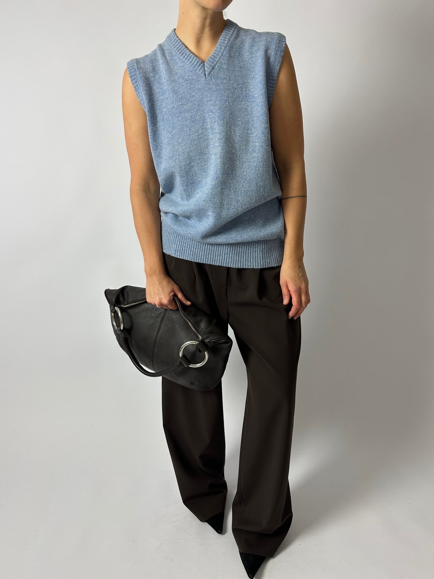 Wool v-neck vest | Light Blue