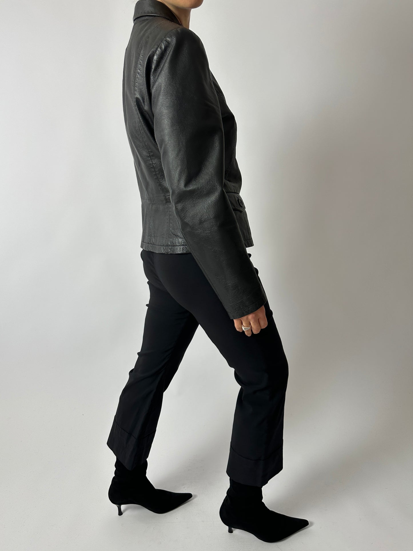 Leather fitted jacket | Black