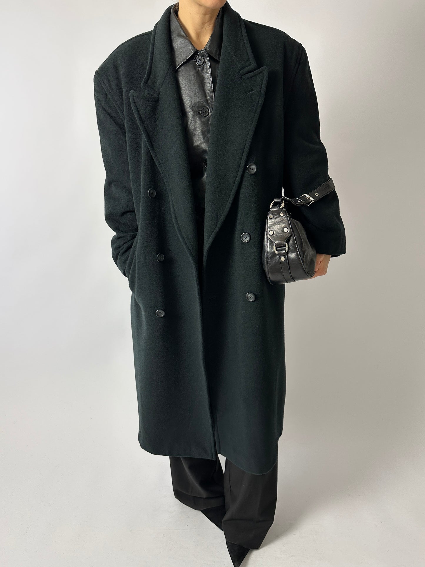 Leather shoulder bag | Black