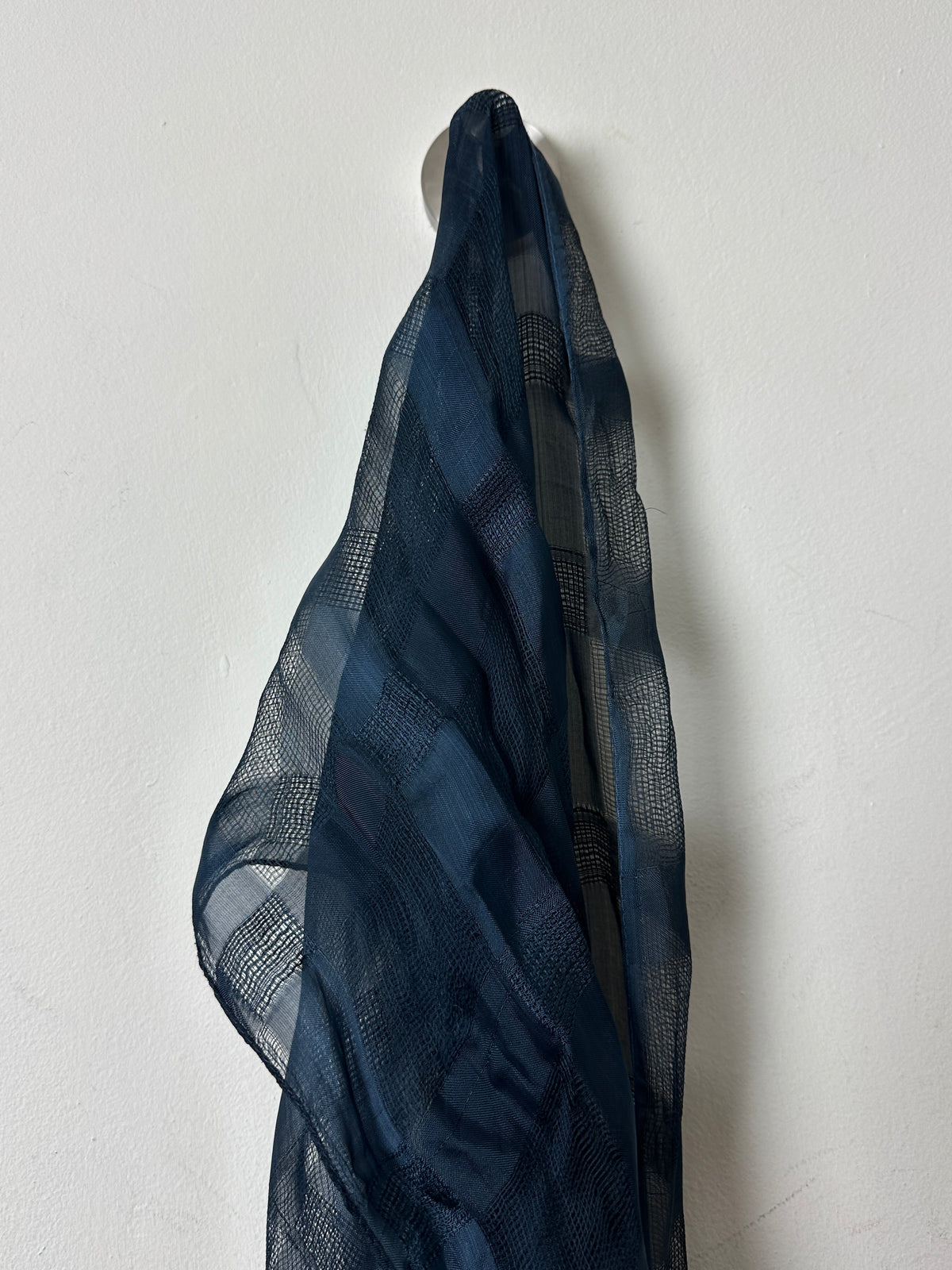 Sheer scarf | Dark blue