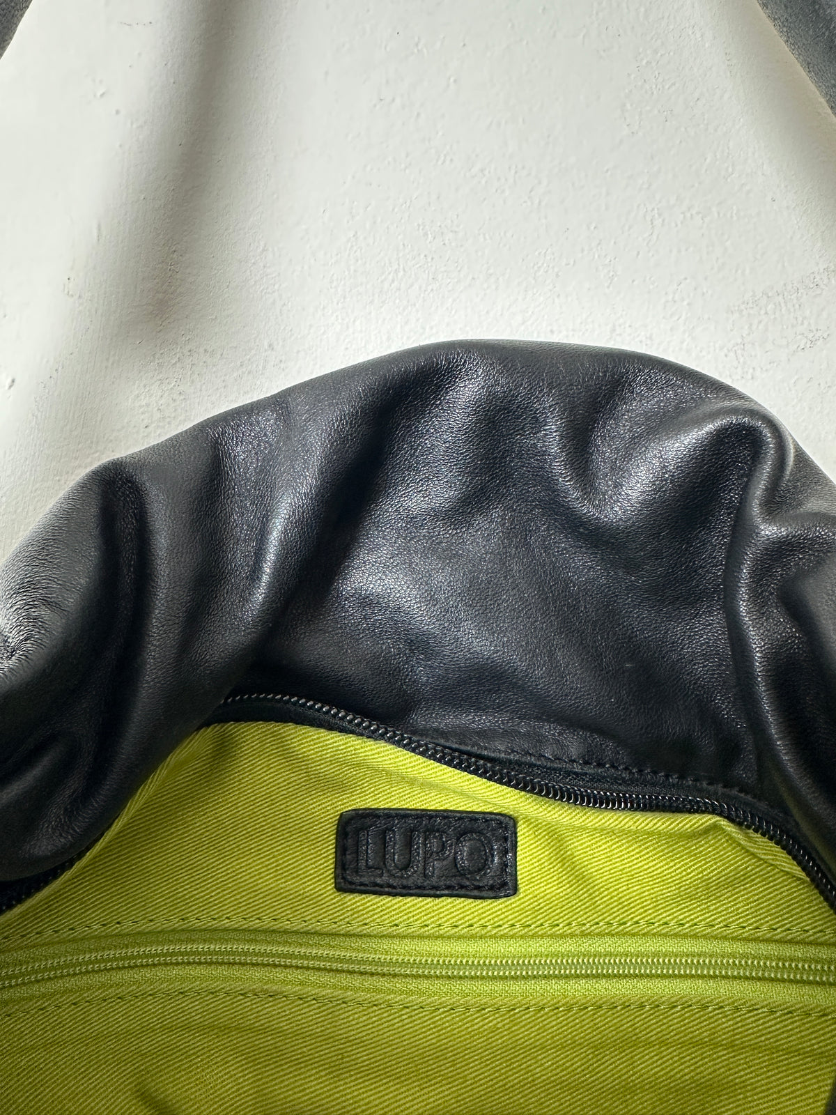 Leather shoulder bag | Black