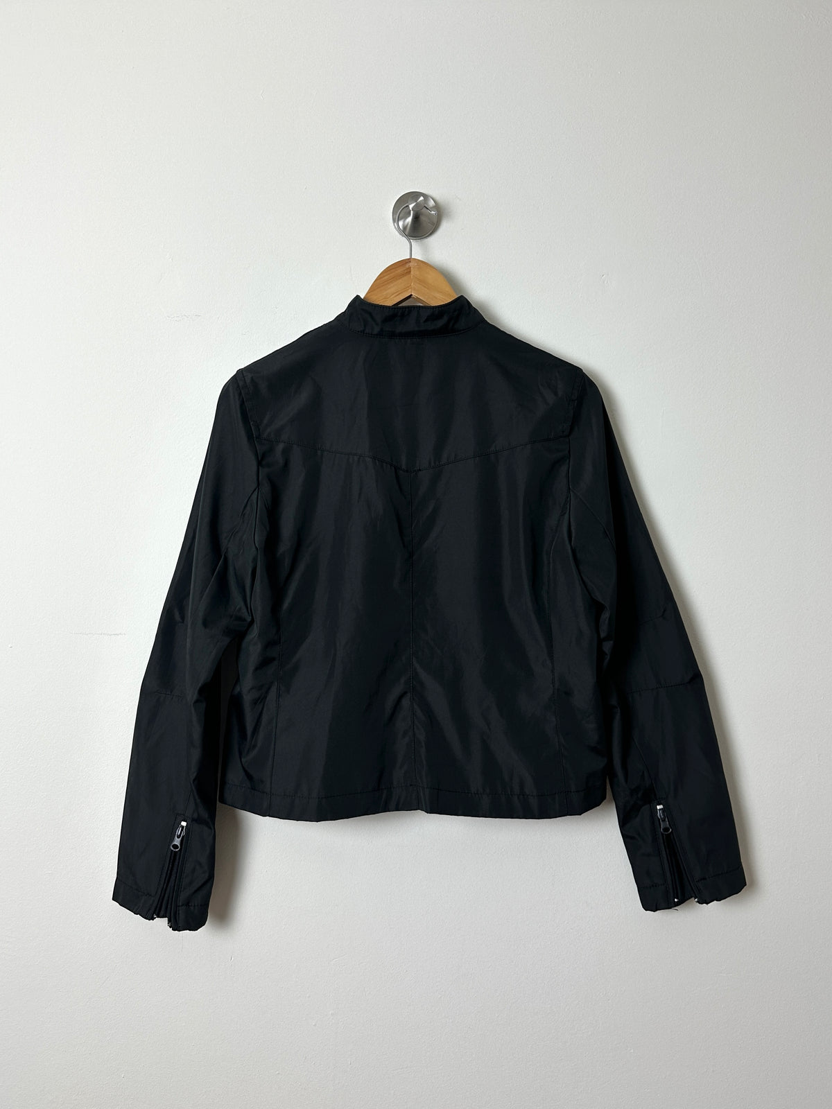 Light weight funnel-neck jacket | Black