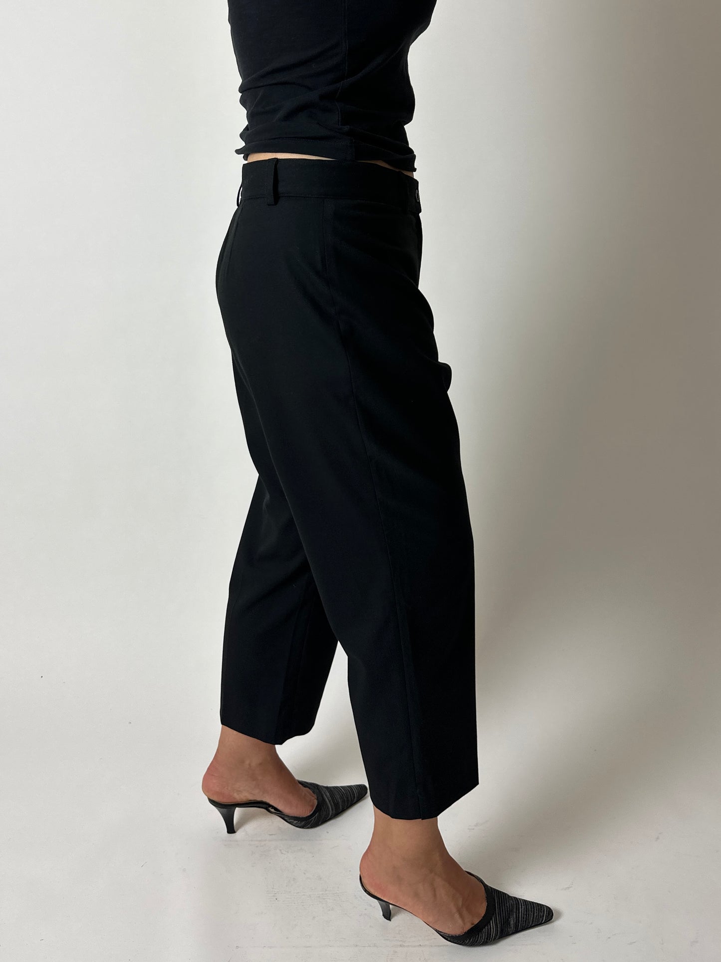 Capri trousers | Black