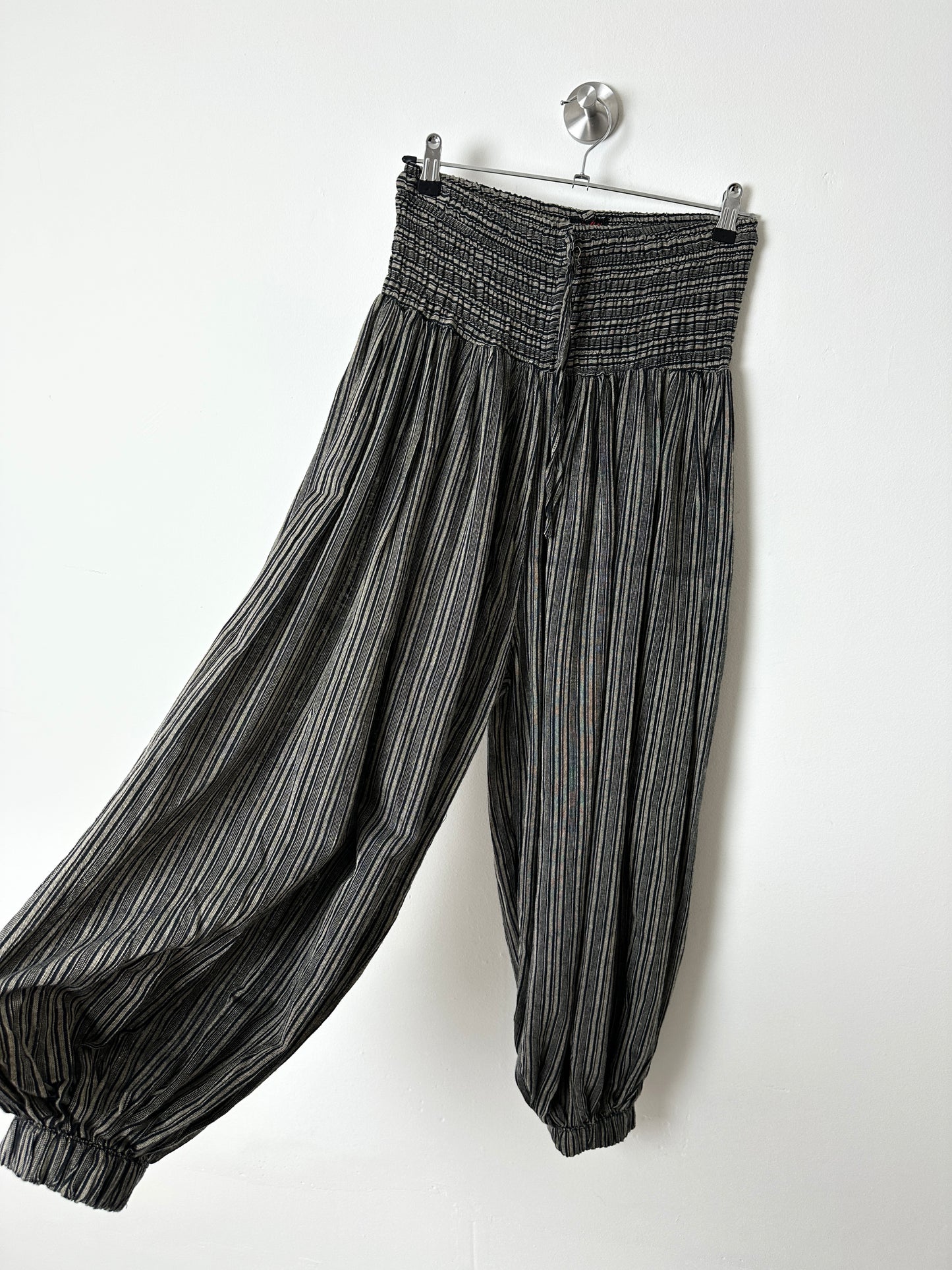 Striped balloon pants | Brown / Black