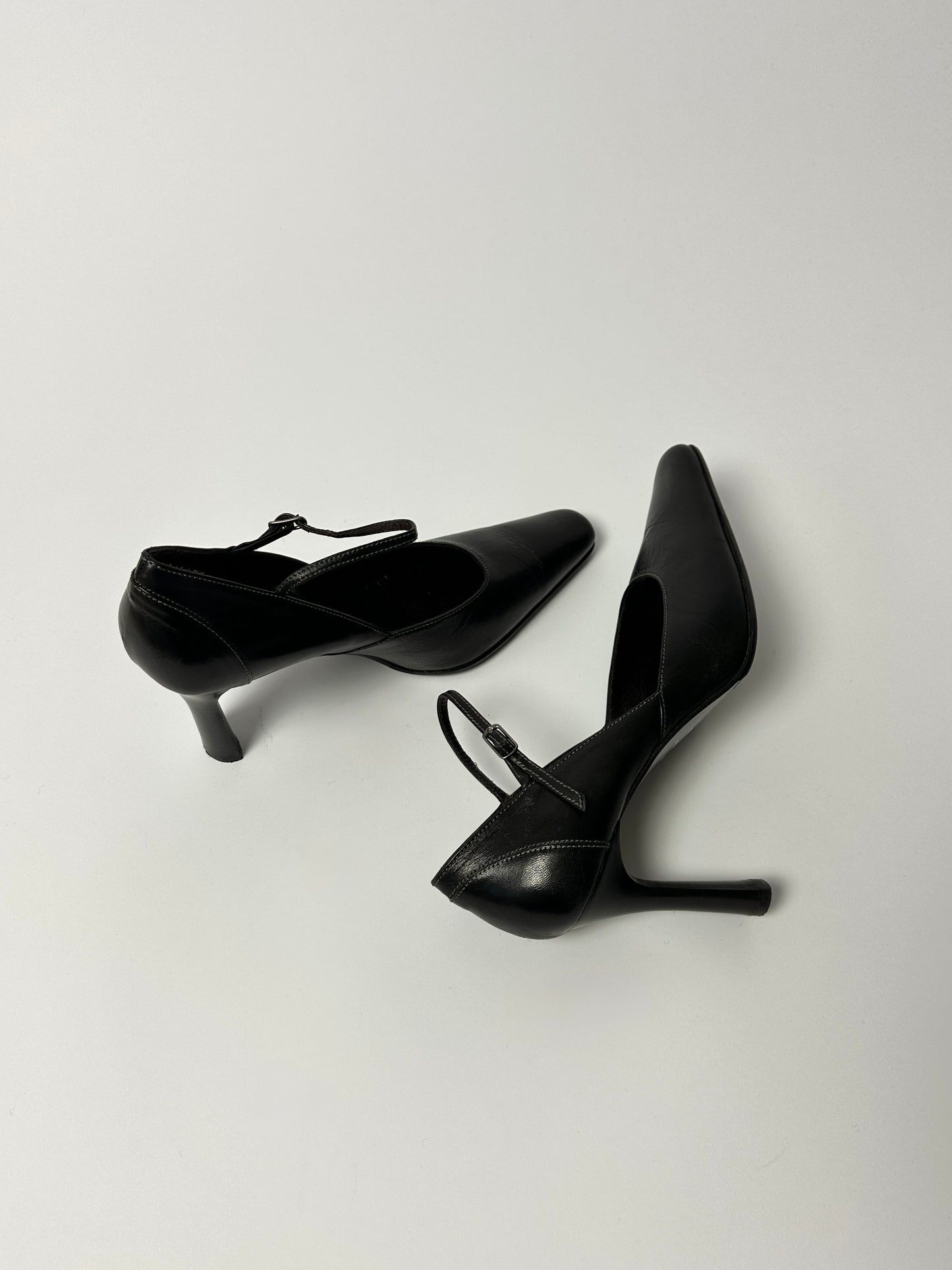 Leather heels | Dark brown