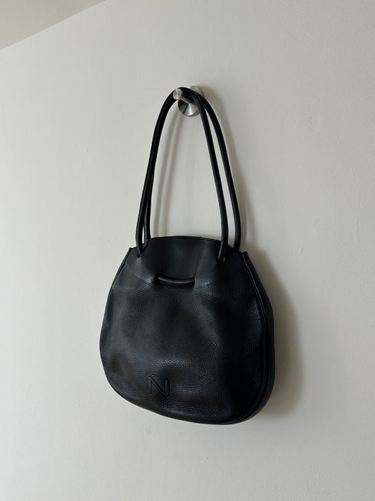 Leather shoulder bag | Black