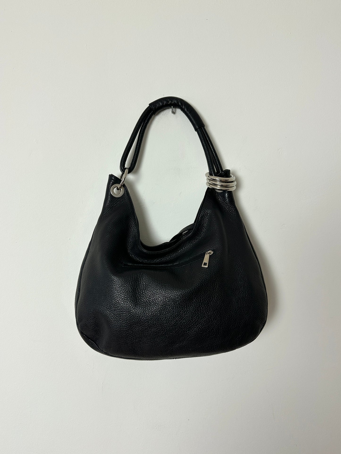 Leather shoulder bag | Black