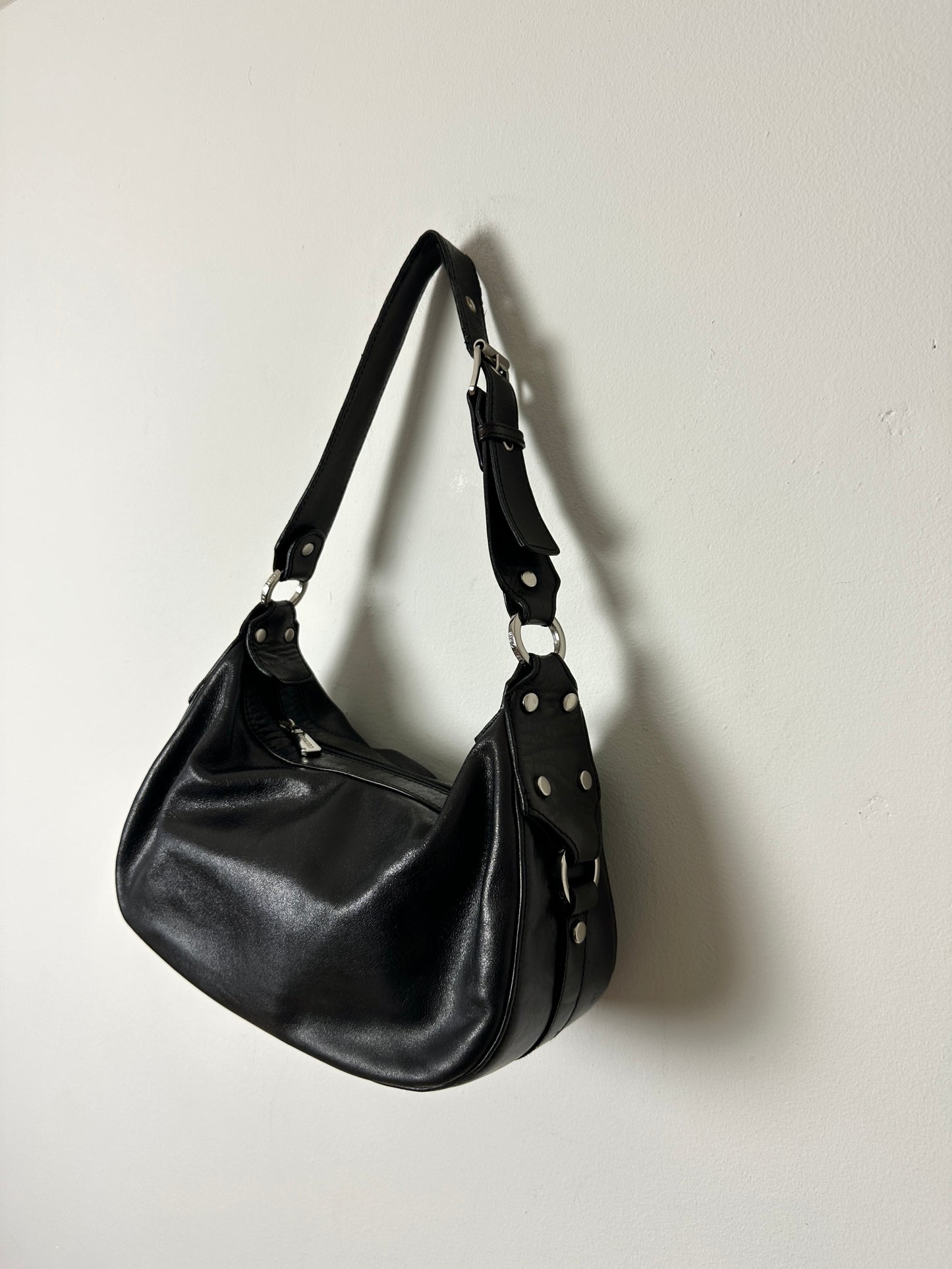 Leather shoulder bag | Black