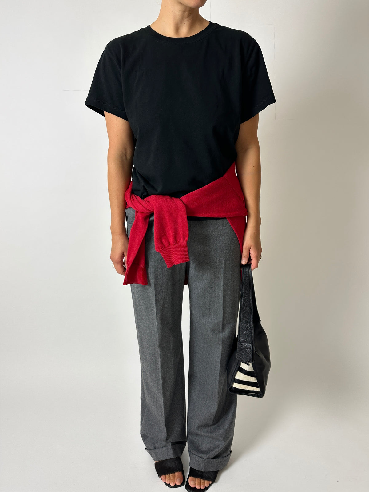Wool v-neck sweater | Red