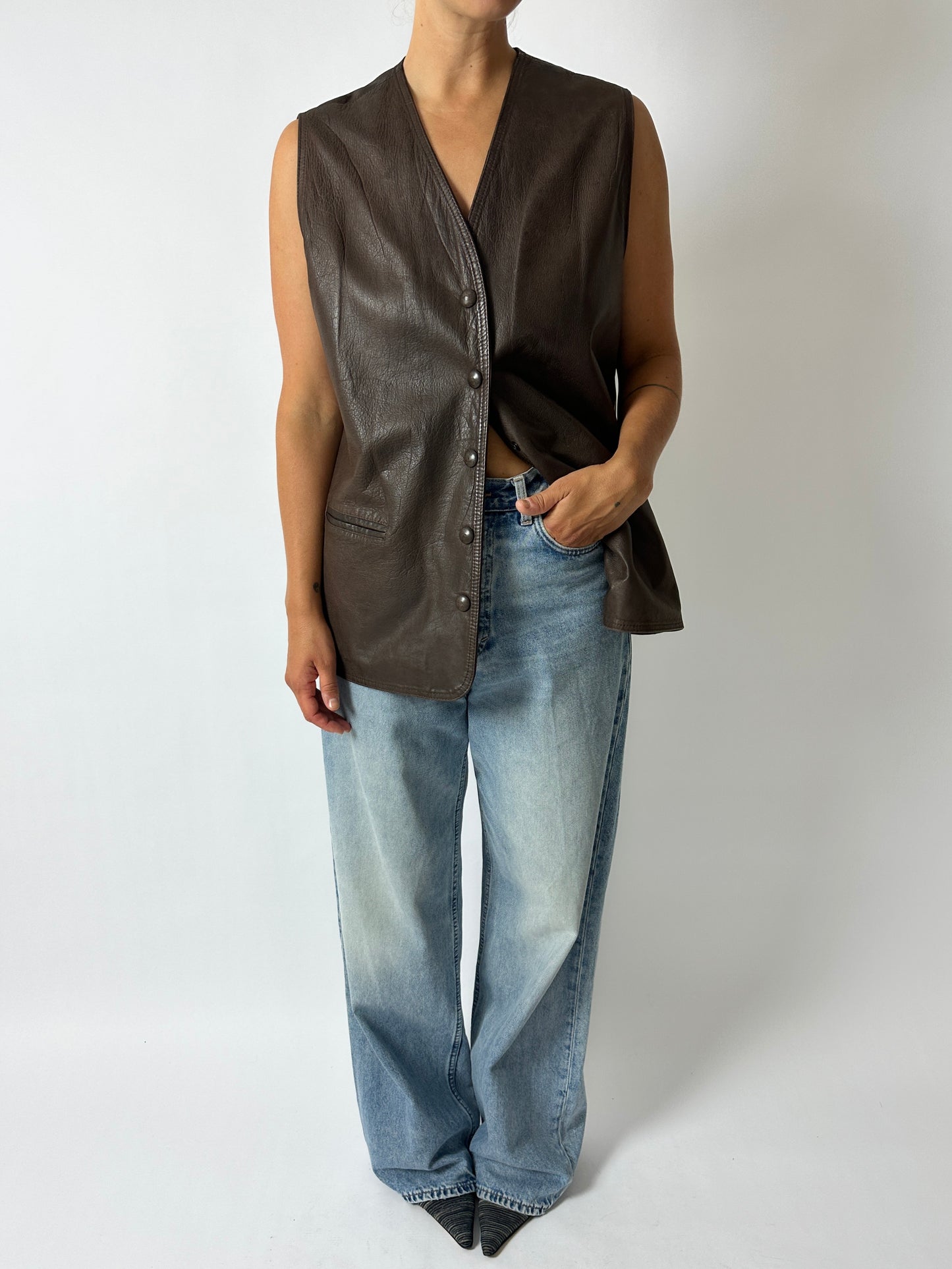 Leather vest | Dark brown