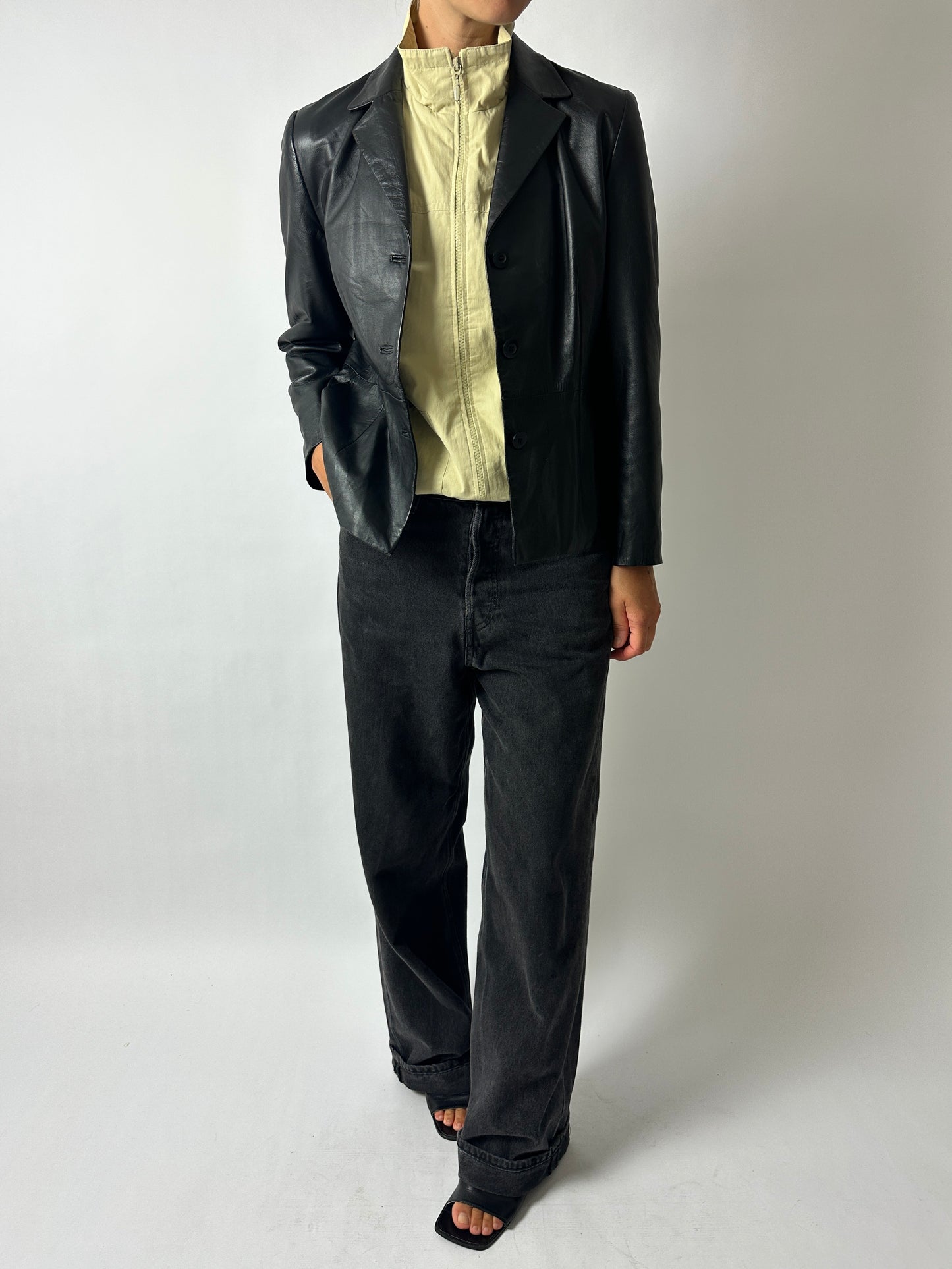 Zip sleeveless vest | Butter