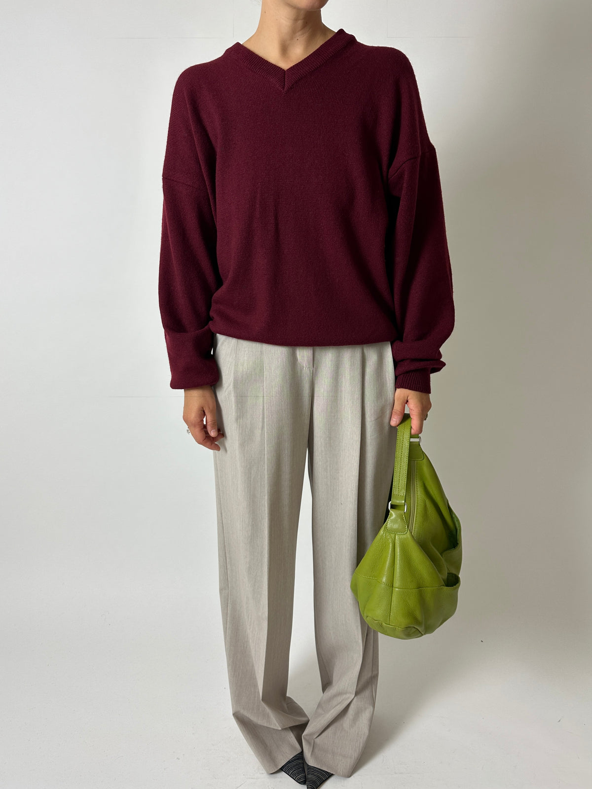 Wool v-neck sweater | Bordeaux