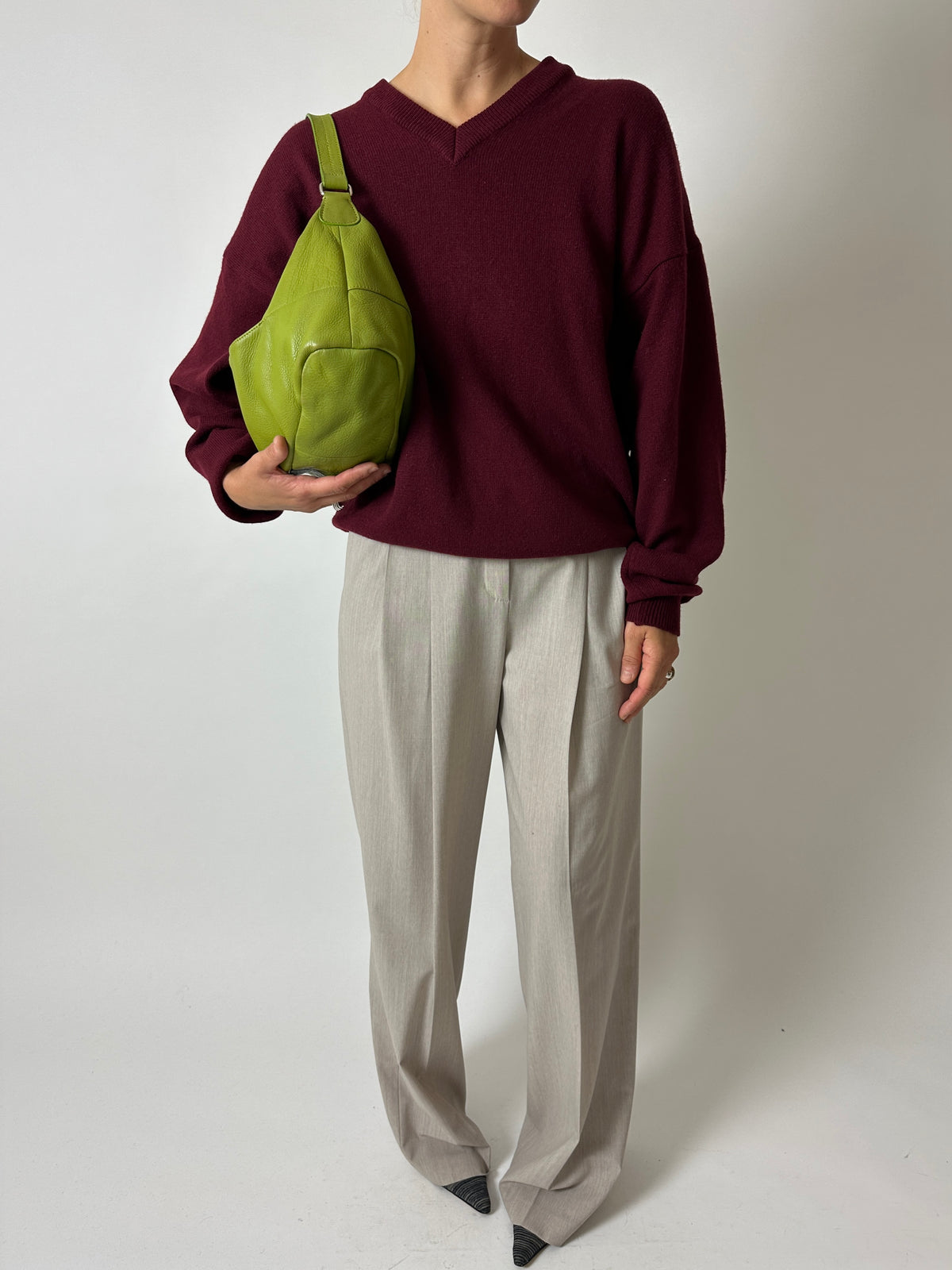 Wool v-neck sweater | Bordeaux
