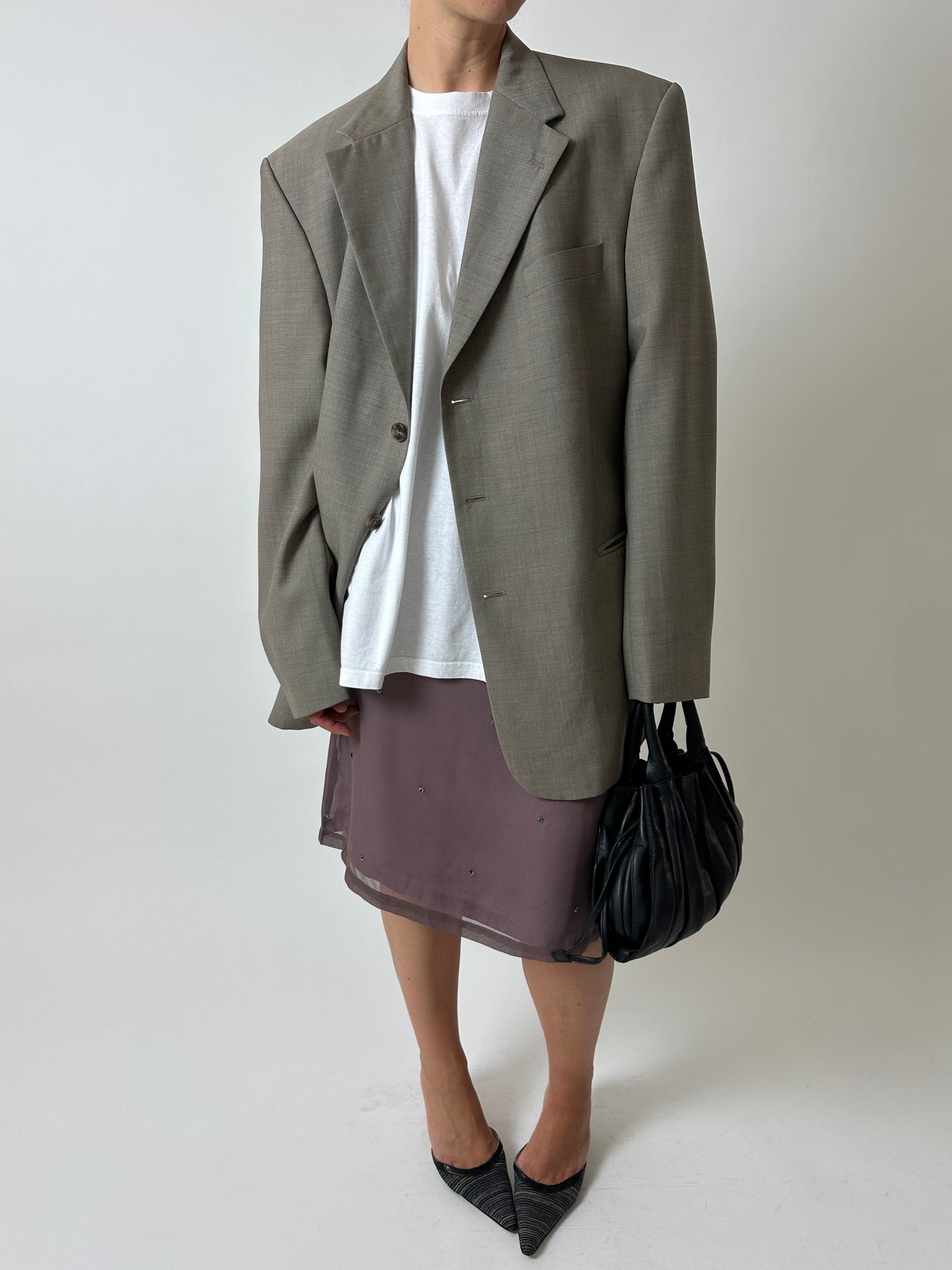 Leather pleated hand bag | Black