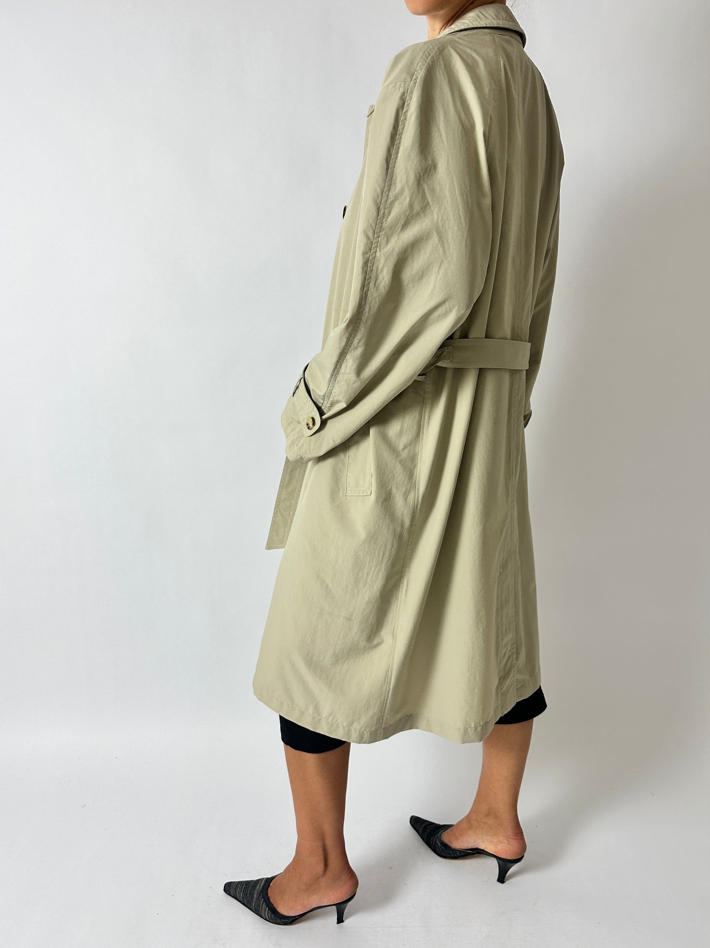 Light weight trench coat | Soft beige