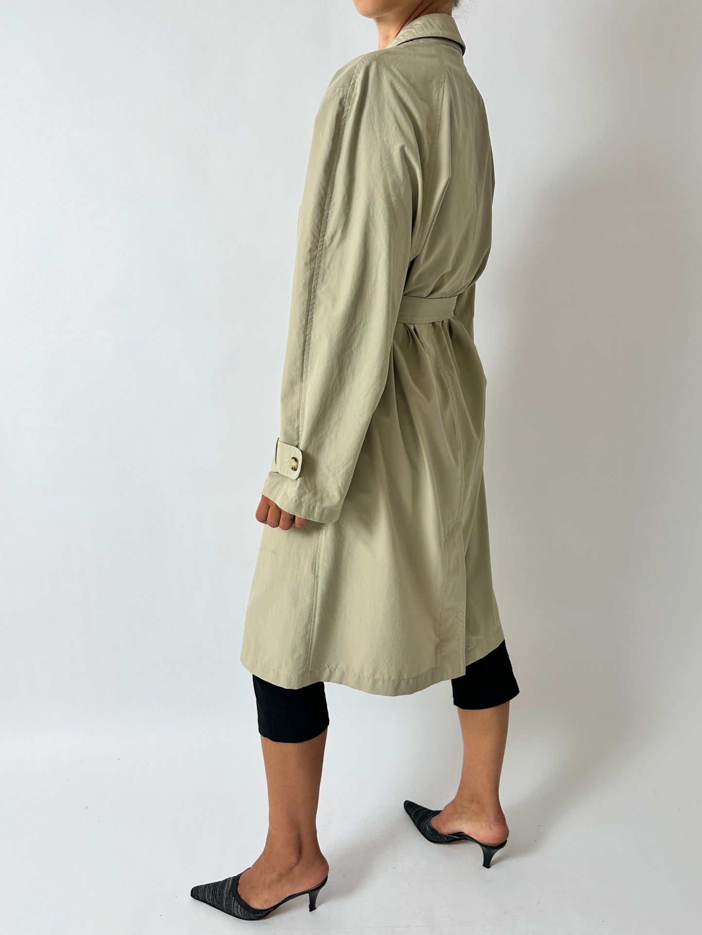 Light weight trench coat | Soft beige