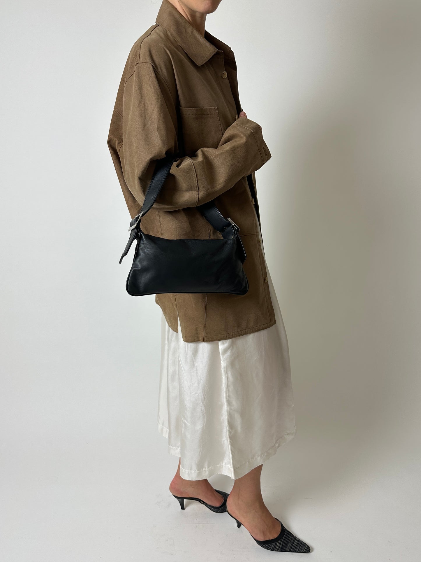 Small leather shoulder bag | Black