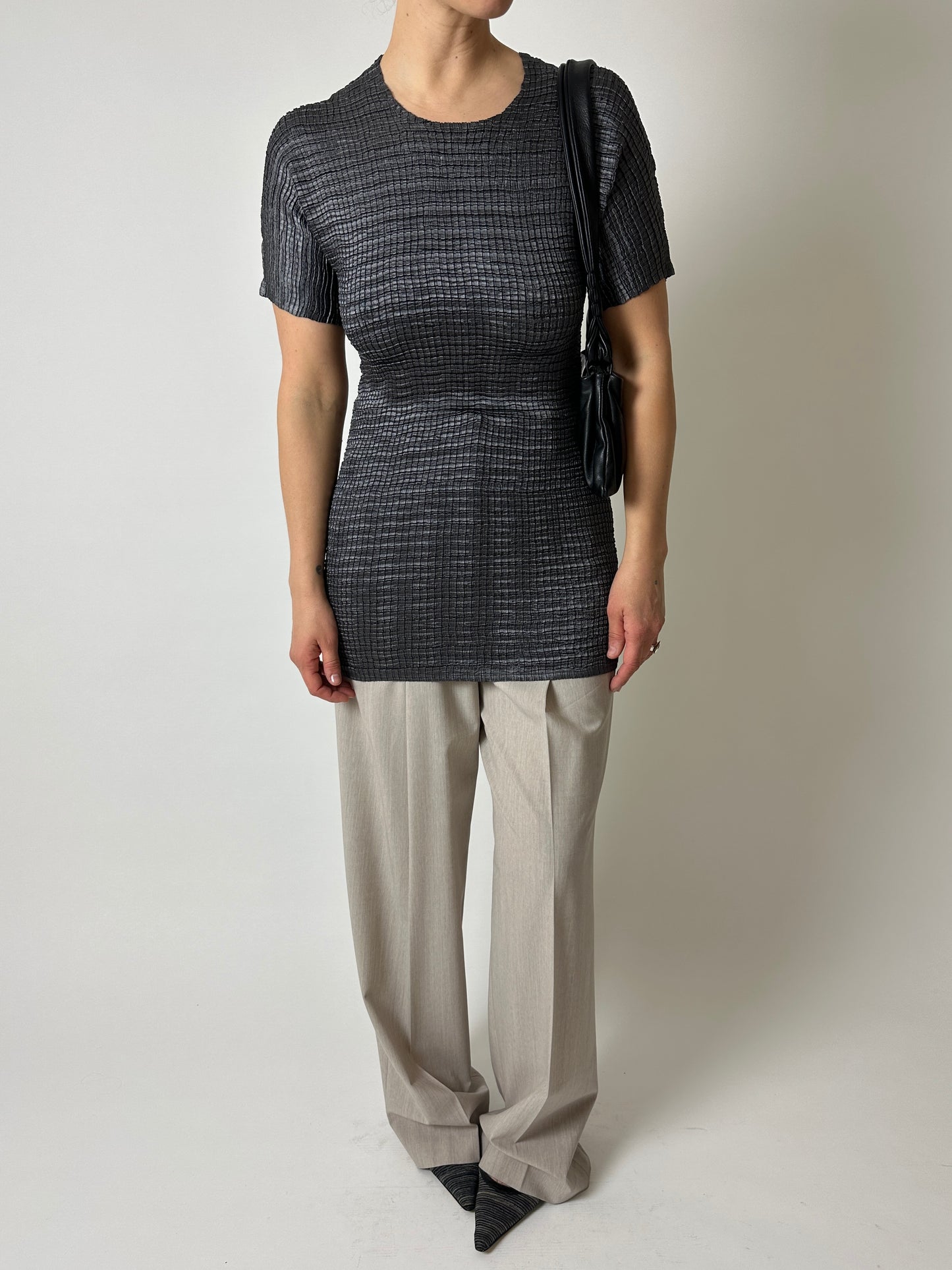 Pleated long top | Dark grey