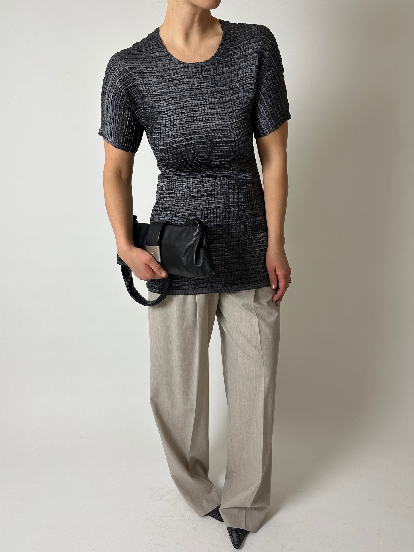 Pleated long top | Dark grey